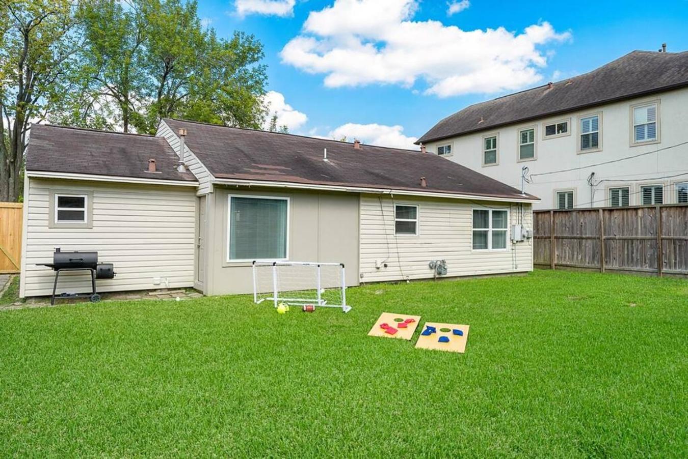 Holiday home Htown Escape Nr Med Center, Galleria, Nrg Games *