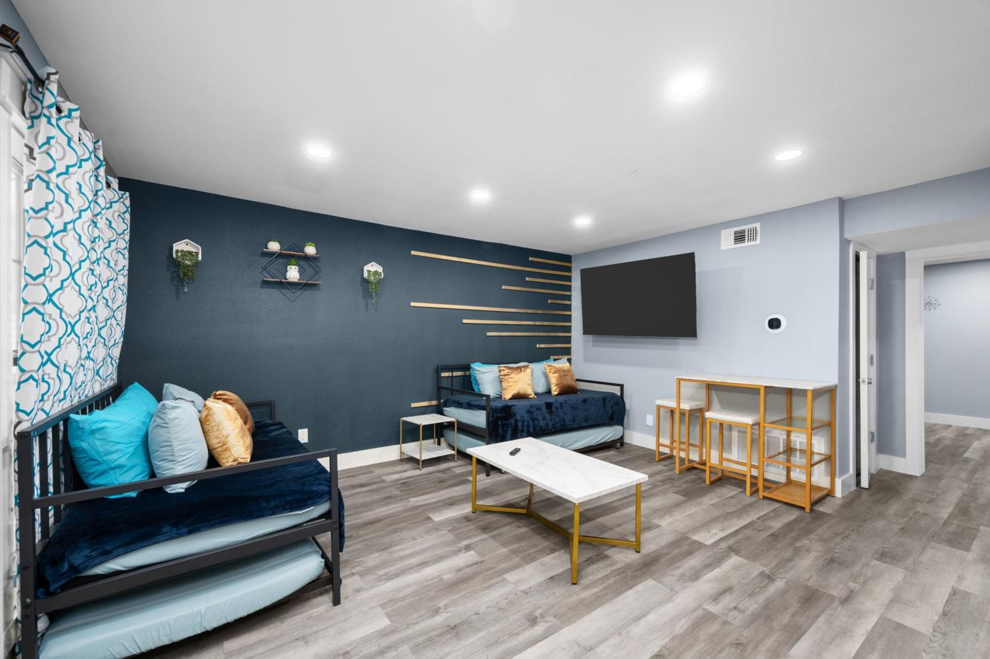 Cute And Stylish 1br With Pool & Free Park Apartment