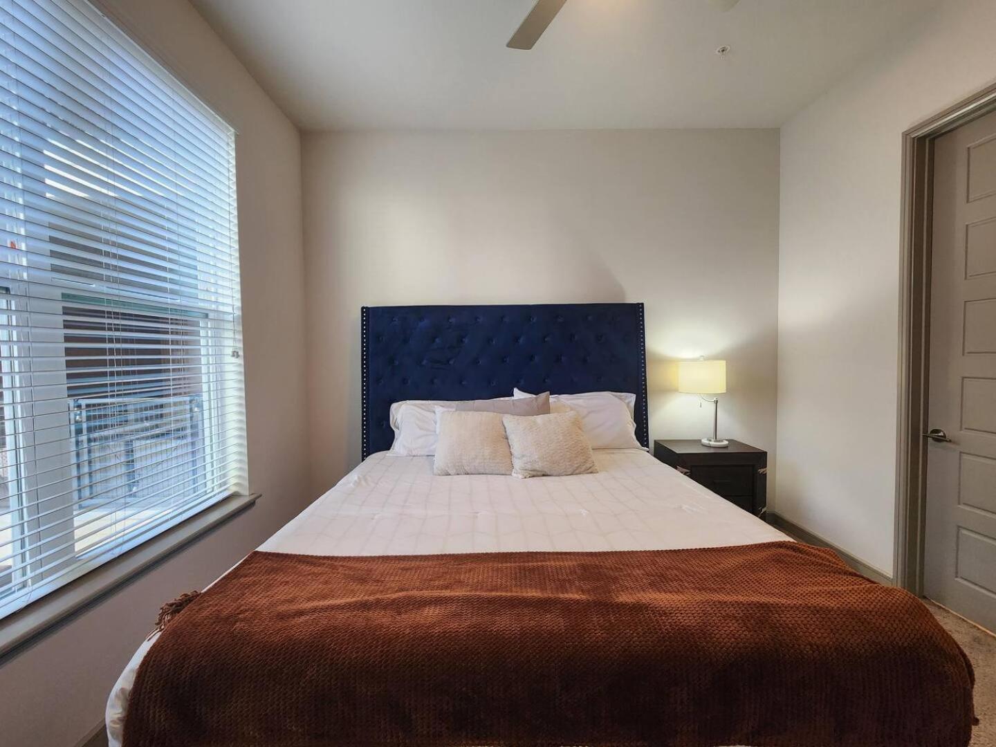 Apartment Elite Downtown Poolside Oasis Houston