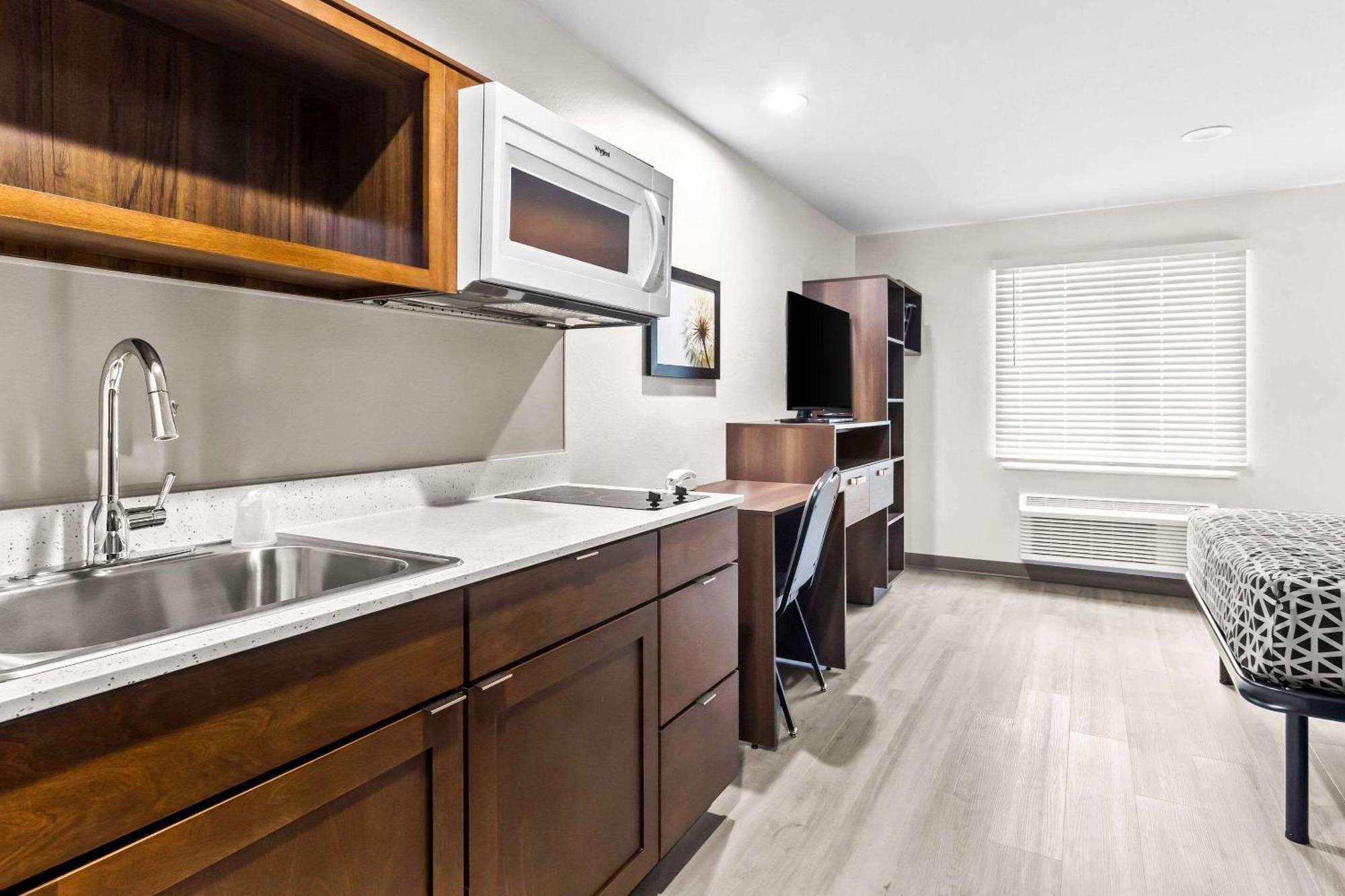 Woodspring South Hobby Hotel Houston