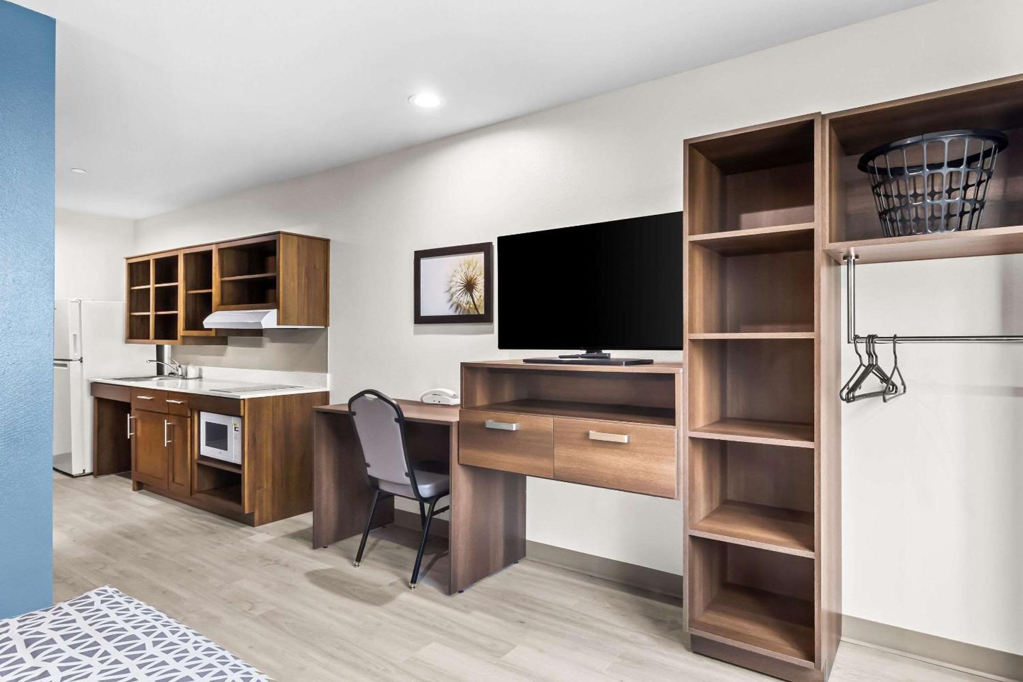 Hotel Woodspring South Hobby