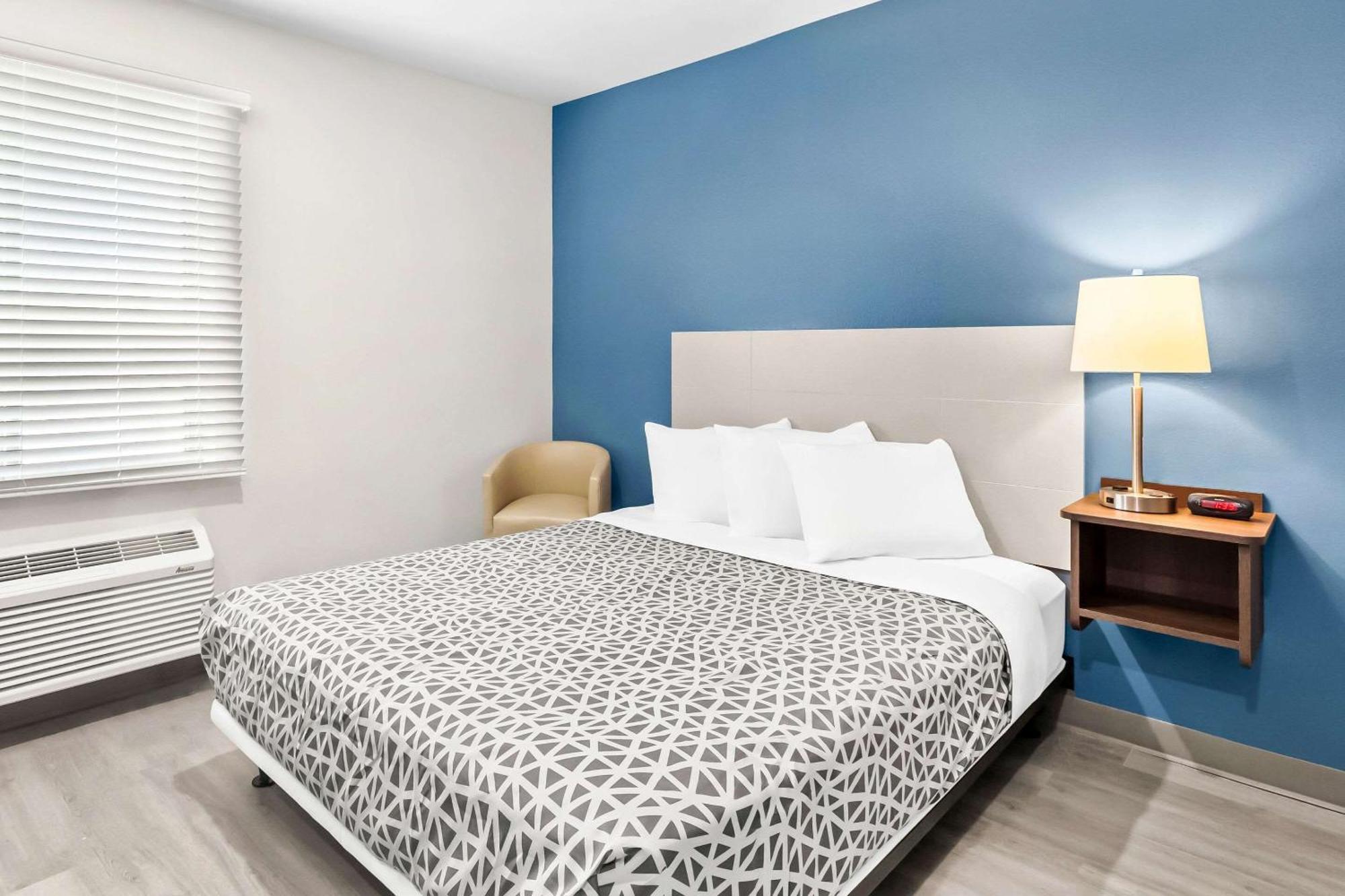 Woodspring South Hobby Hotel *
