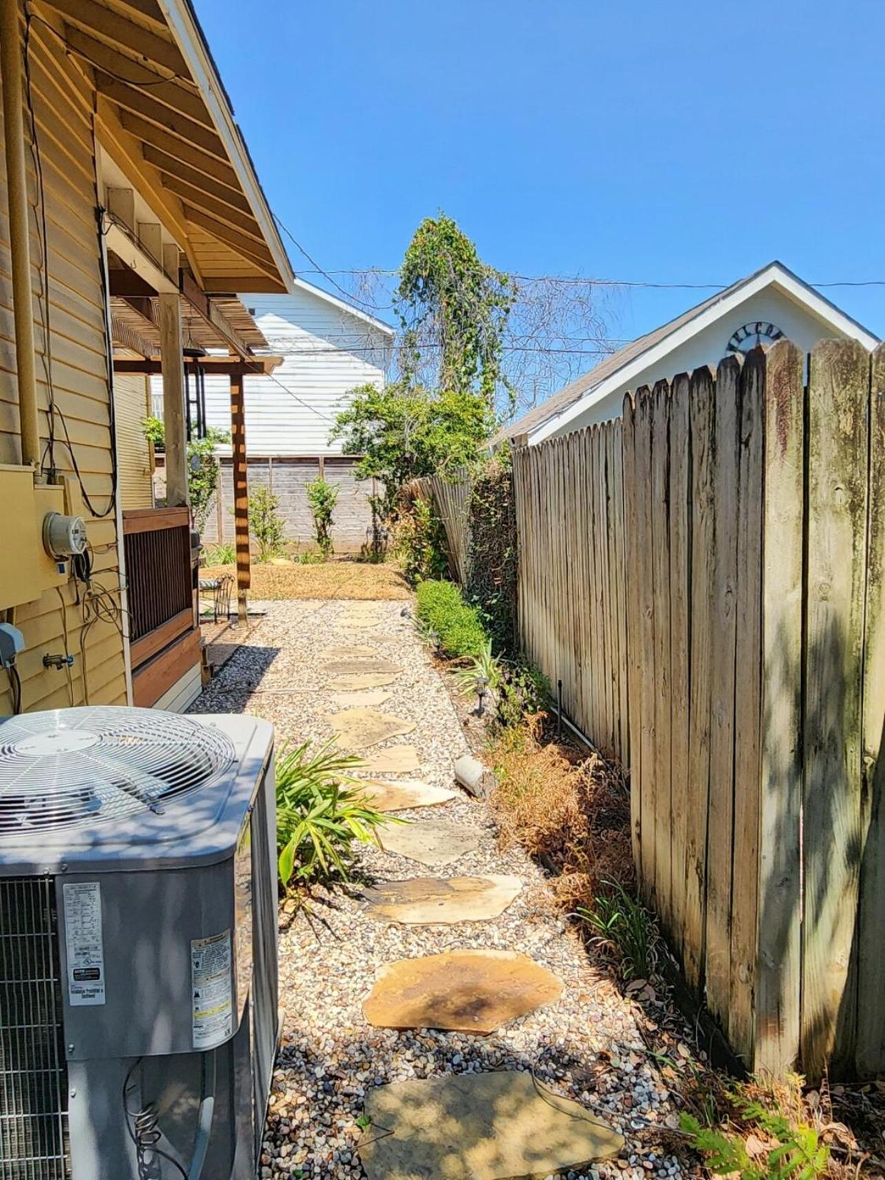 Guest house Cute & Quiet Garage *