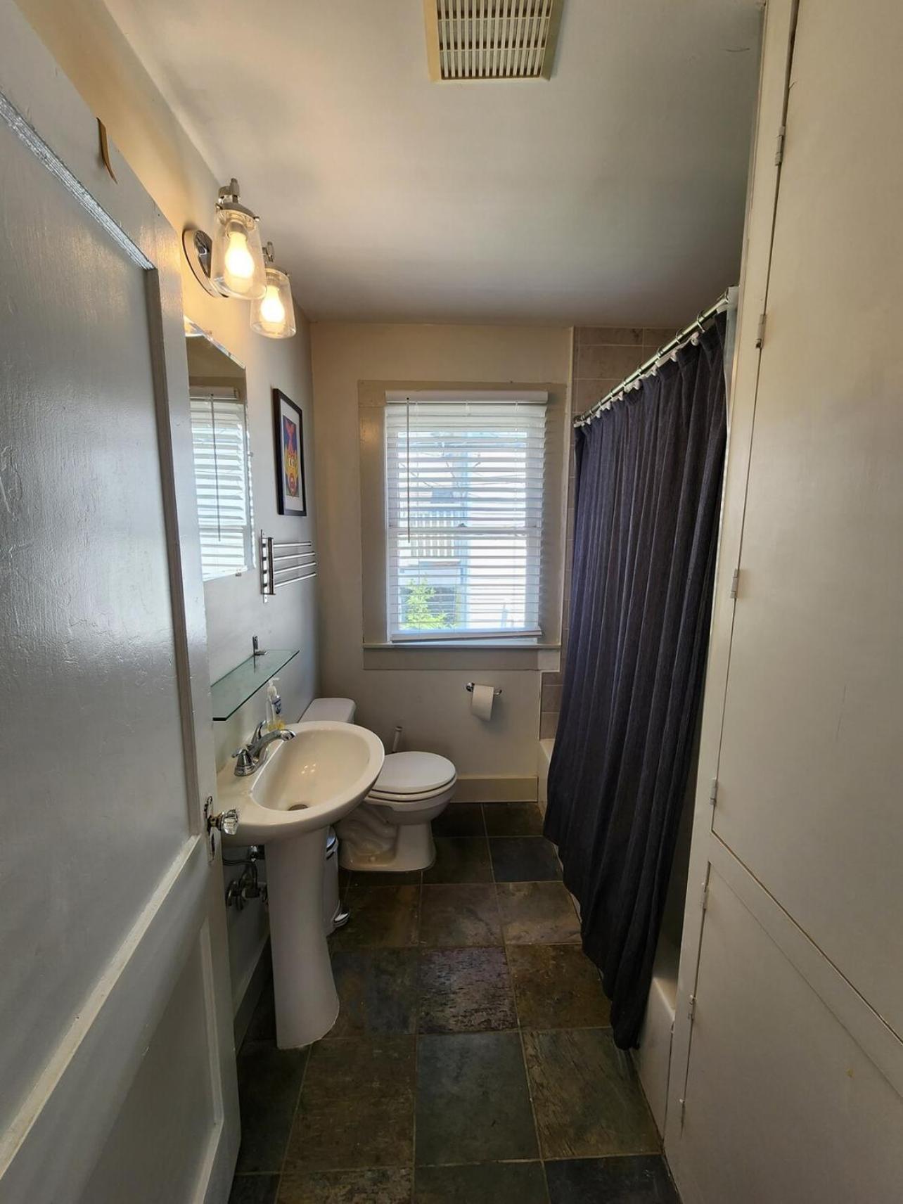 Cute & Quiet Garage Guest house *