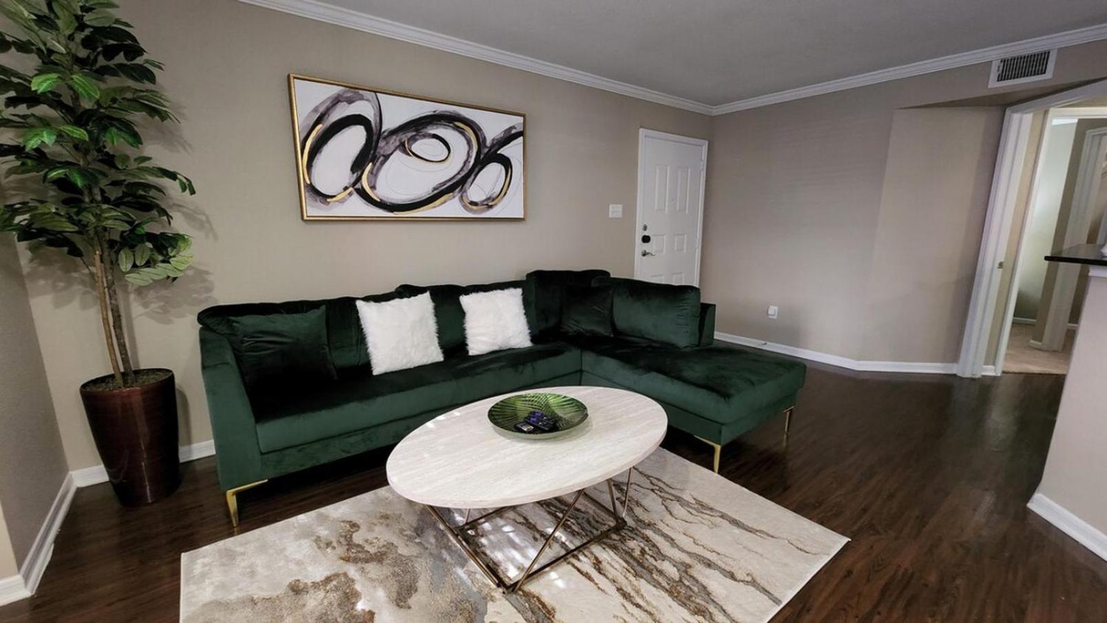 Med Center Charm 2br Haven Apartment *