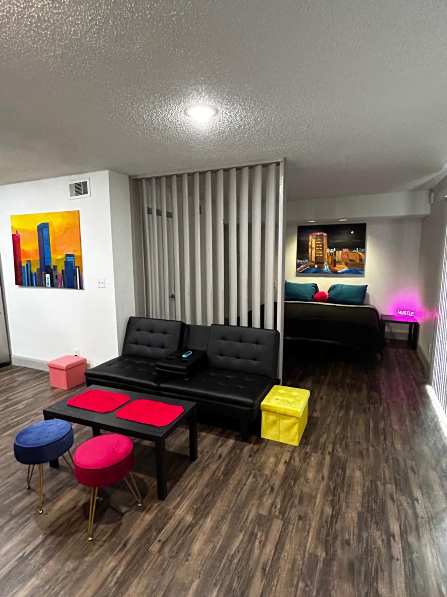 Posh Entire Unit At Nrg & Tmc Houston