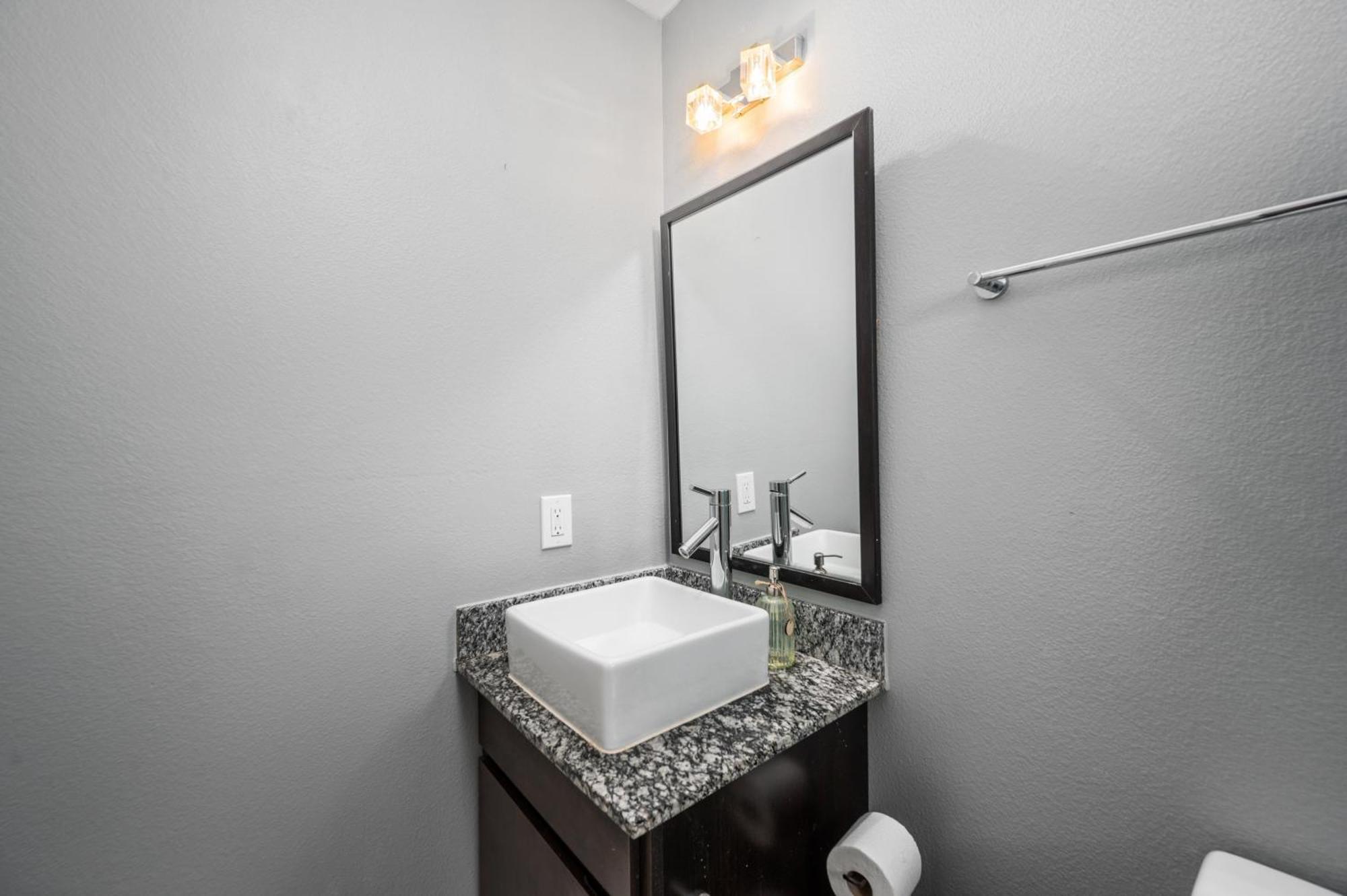 Lovely 1br Near Medical Center & Nrg Houston
