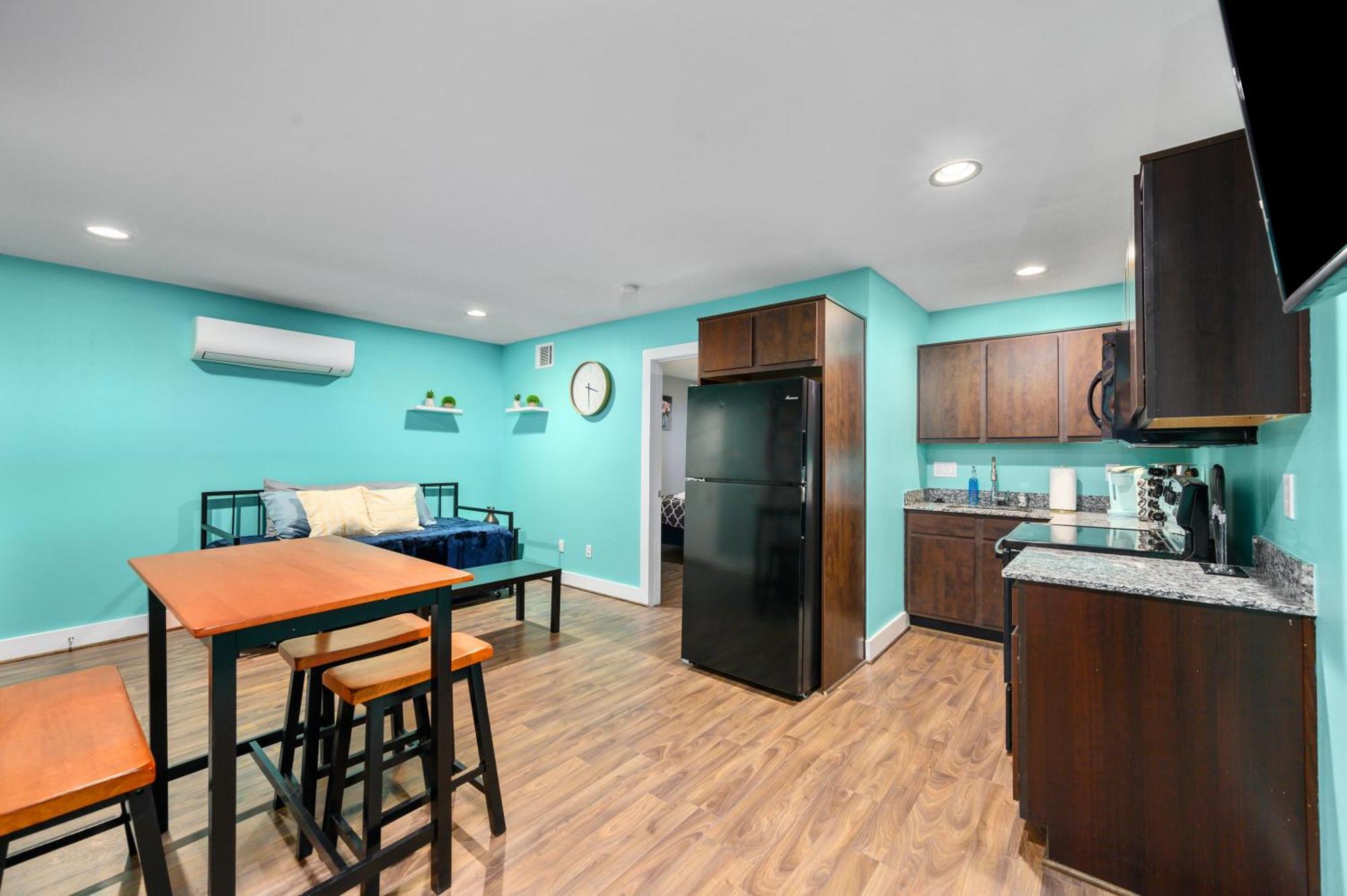 1-bedroom Haven In Murworth, Close To Medical Center