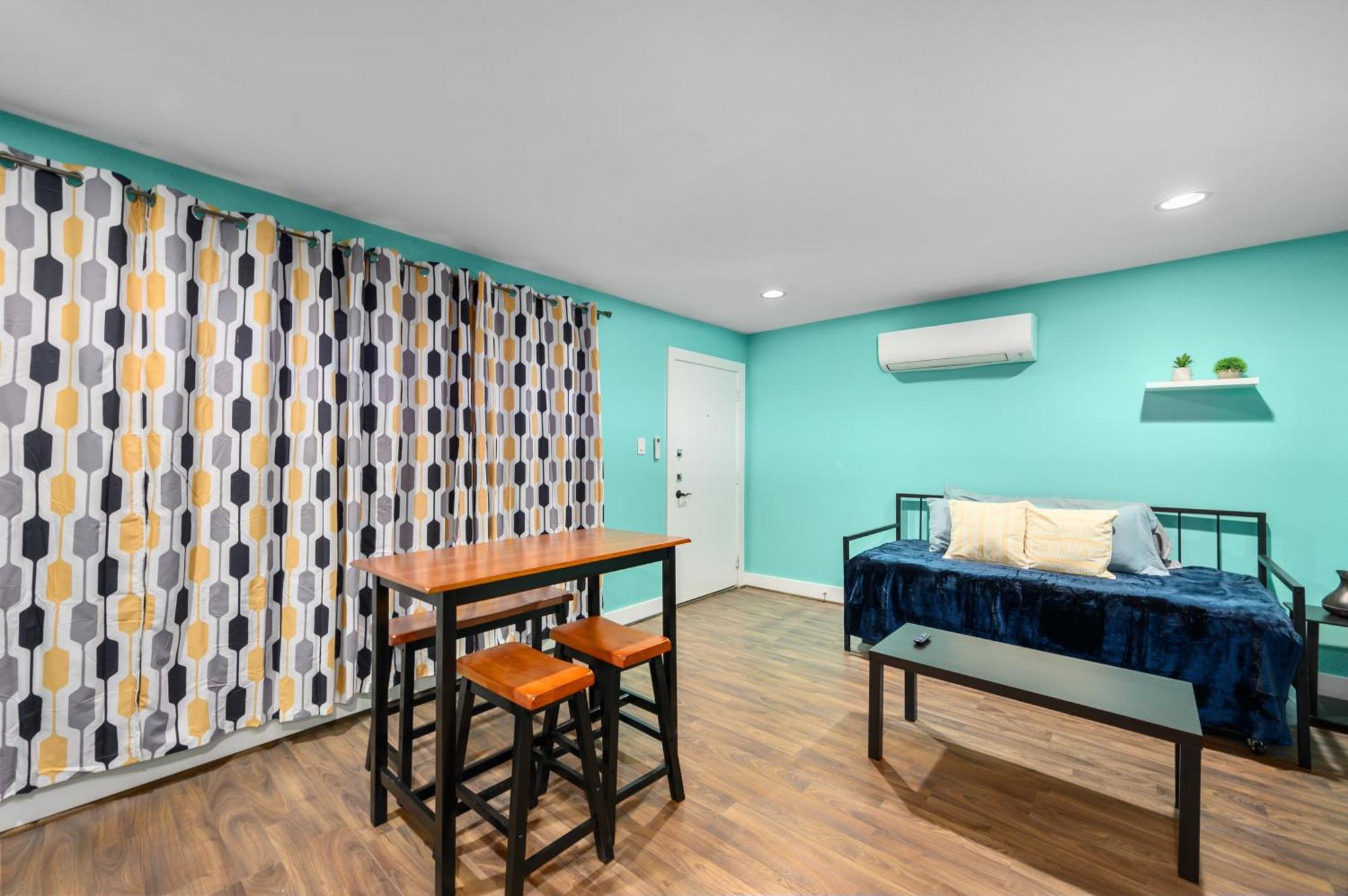 1-bedroom Haven In Murworth, Close To Medical Center