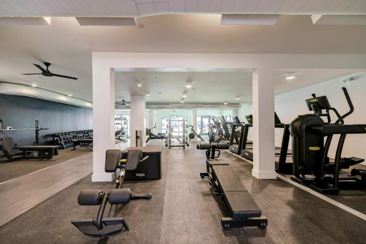 Ubp - Chic Midtown Montrose Apartment