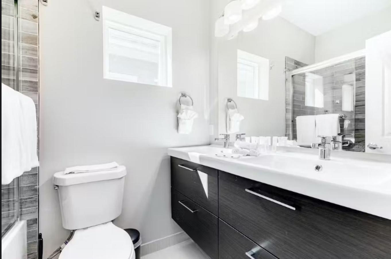 Centrally Located Pet Friendly 3 Bedroom Haven