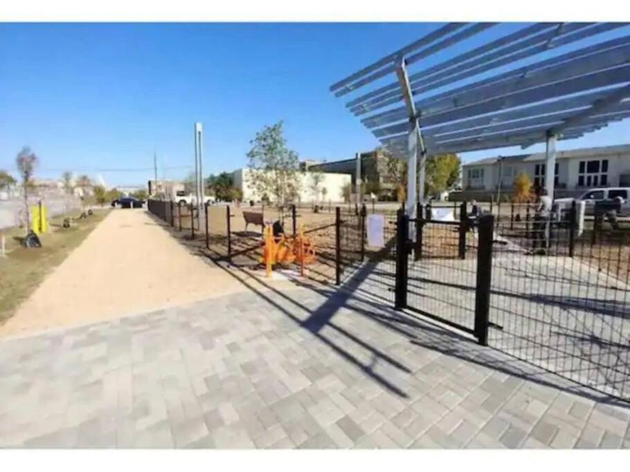 Htx Ultra Studio #3 *