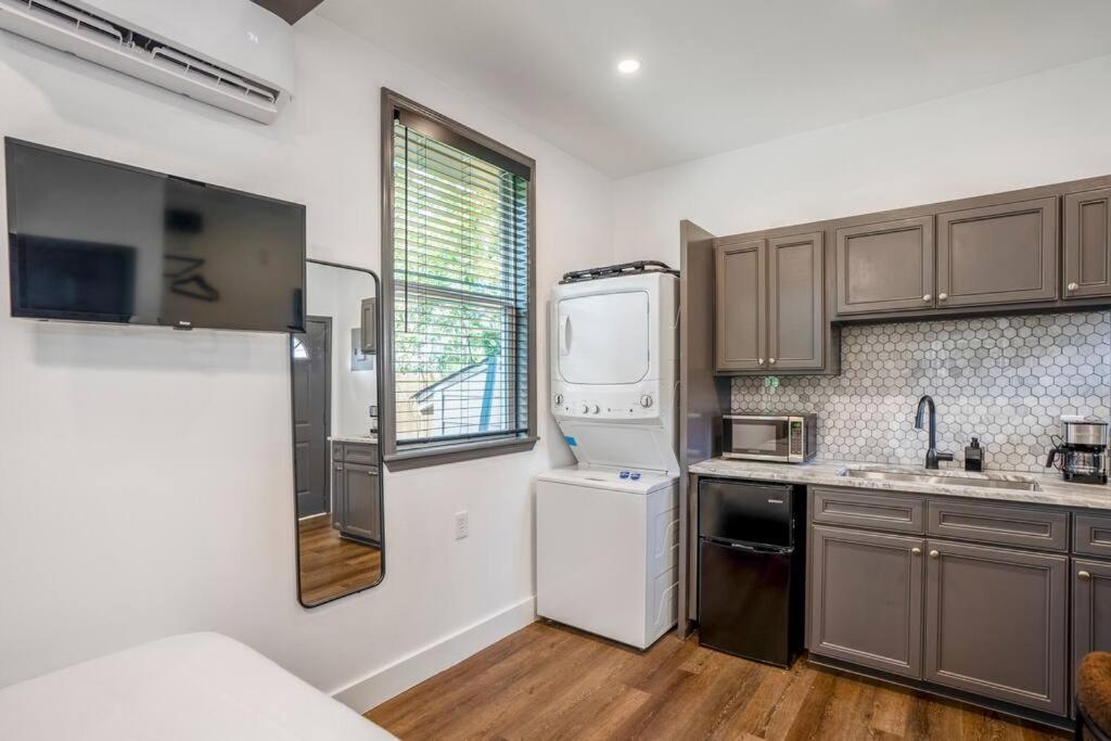 Apartment Htx Ultra Studio #3 *