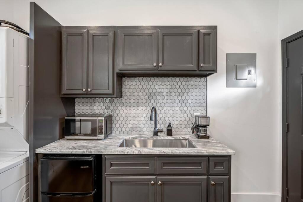 Htx Ultra Studio #3 * Houston