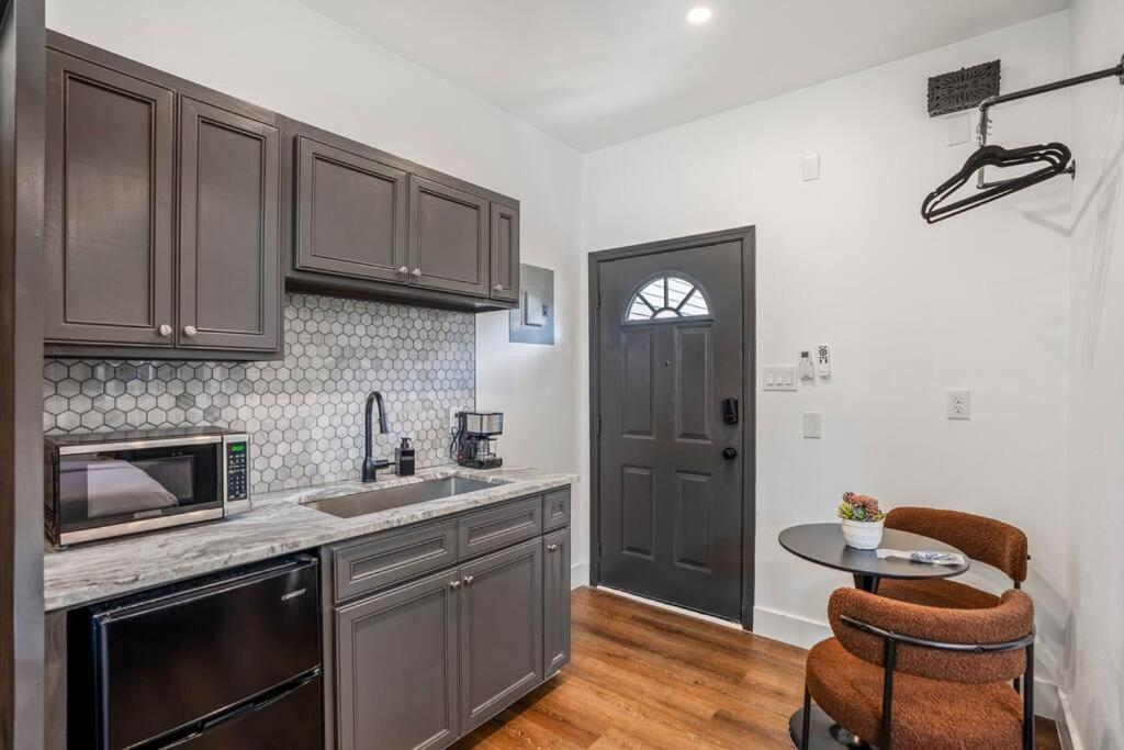 Apartment Htx Ultra Studio #3 *