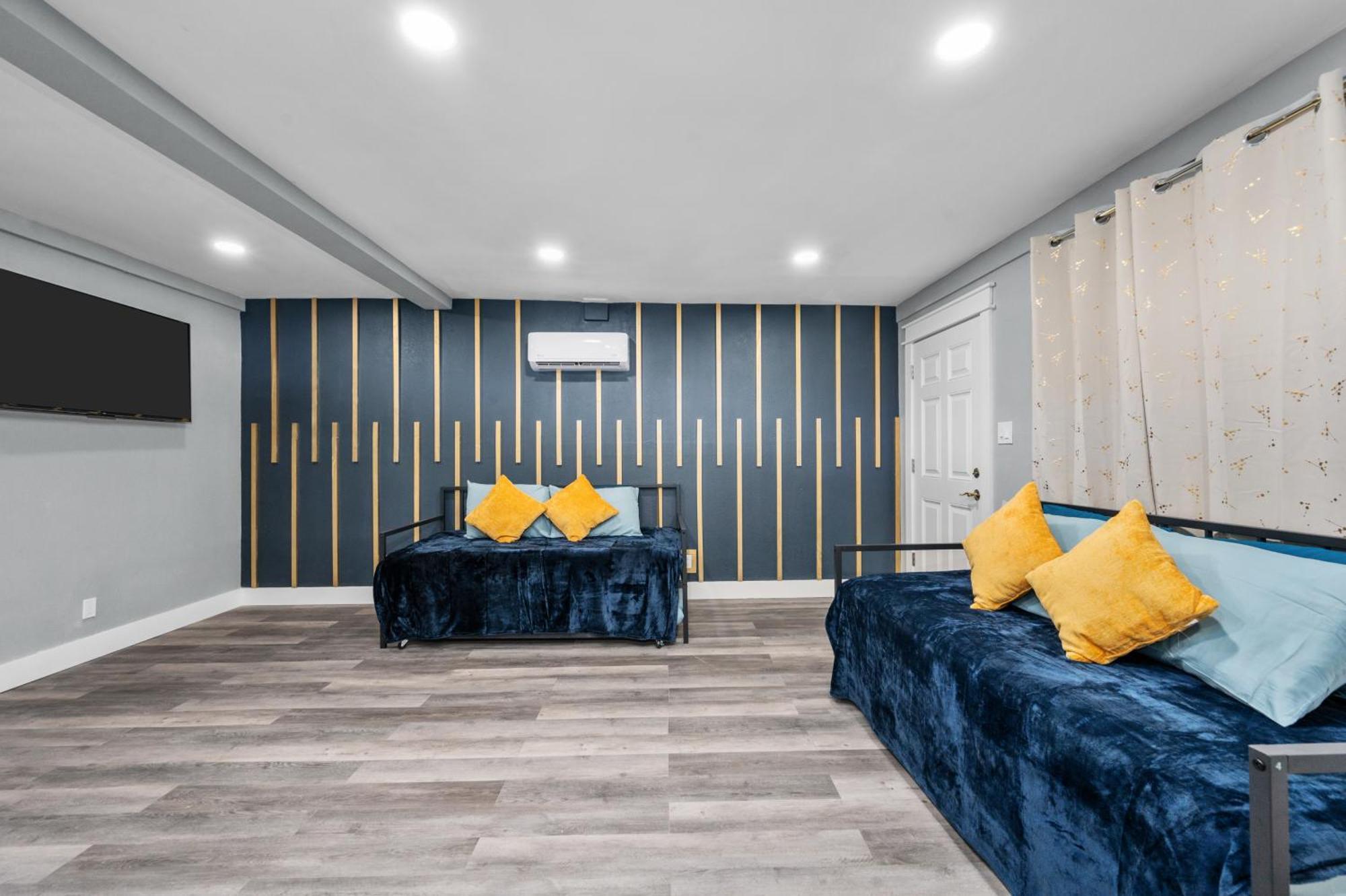 Apartment Modern 2br Center Getaway With Free Park