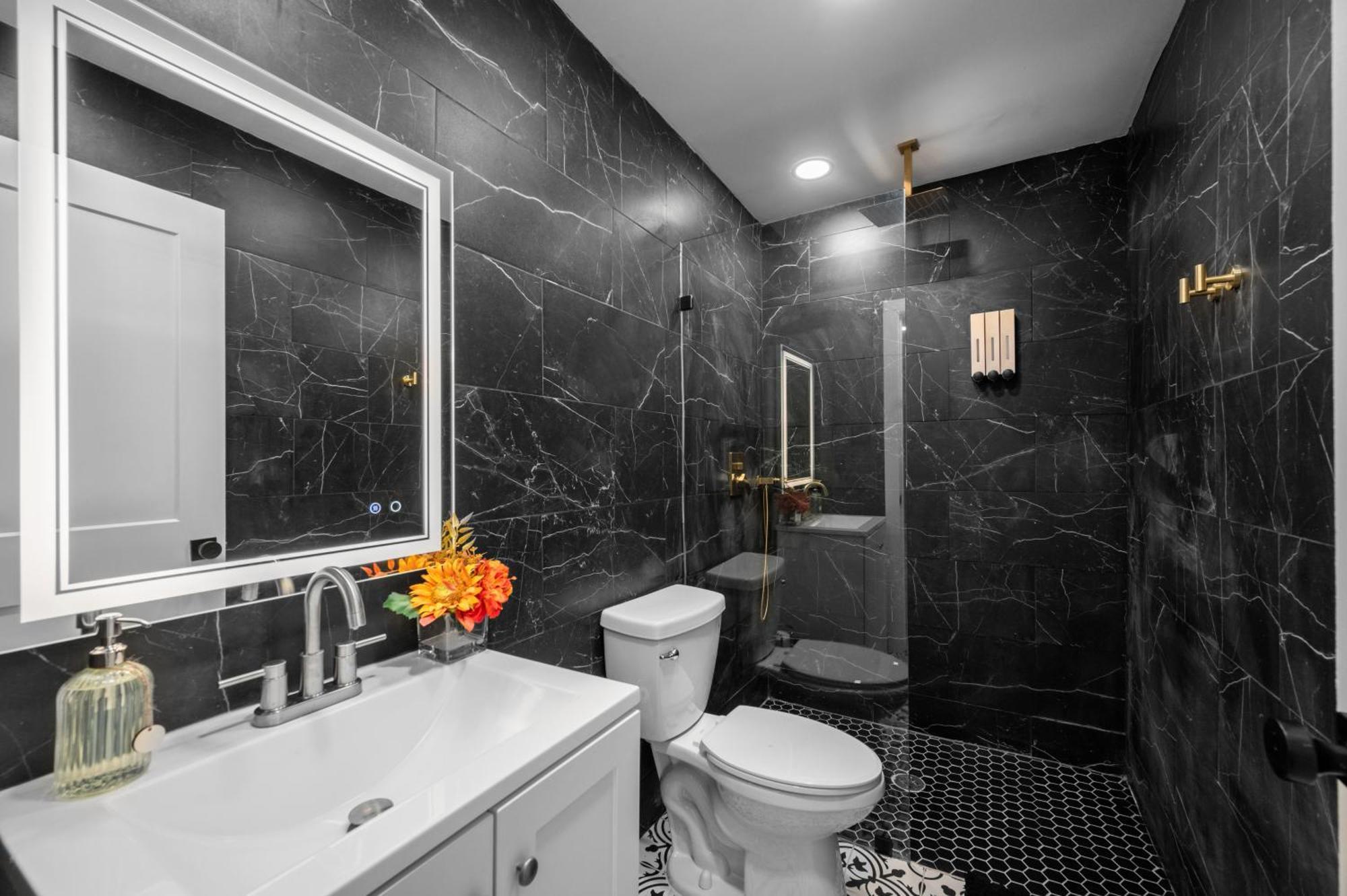 Cozy Galleria Near Uptown With Free Park Apartment Houston