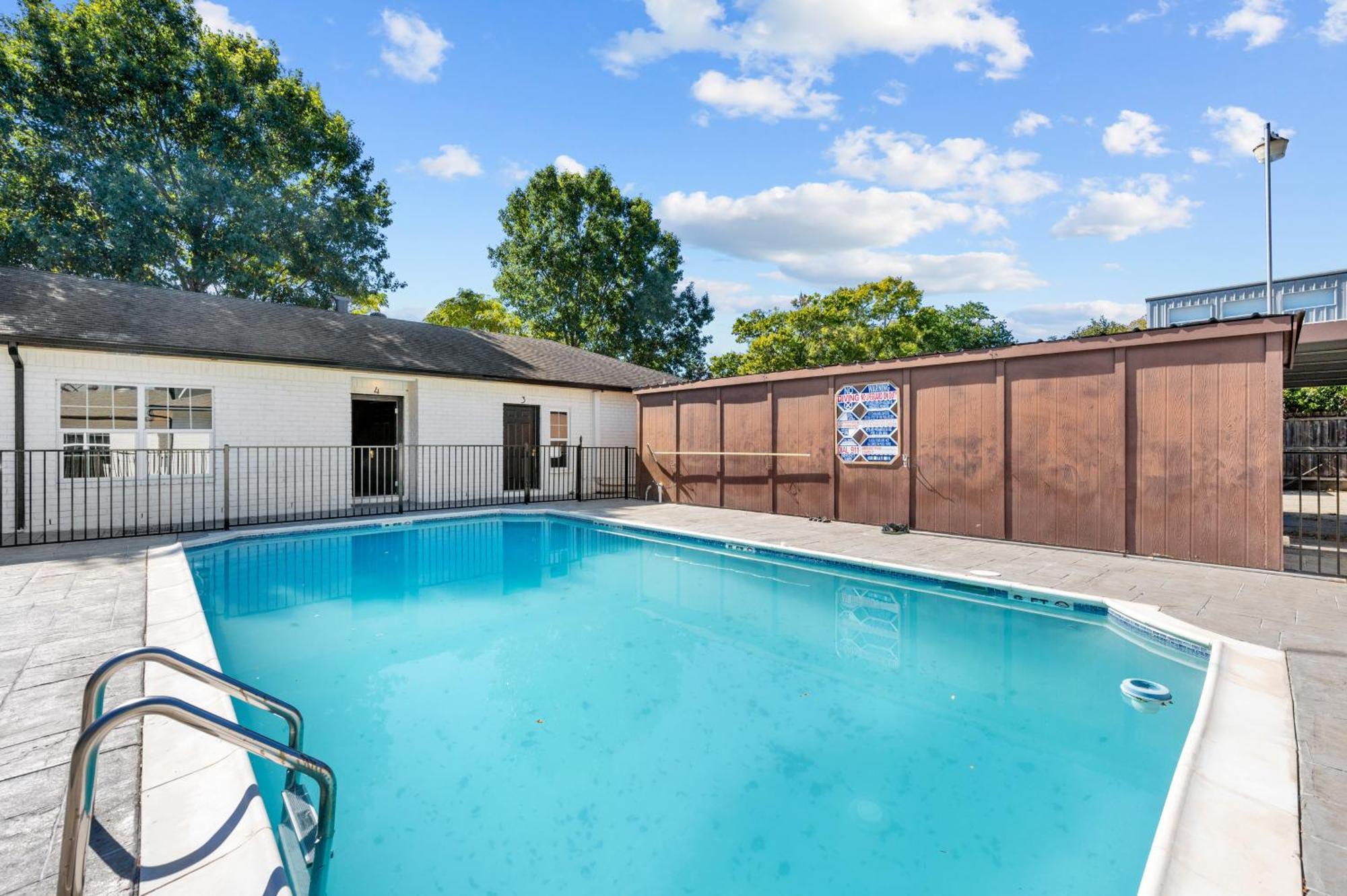 Spacious 1br Galleria With Pool & Free Park Apartment Houston