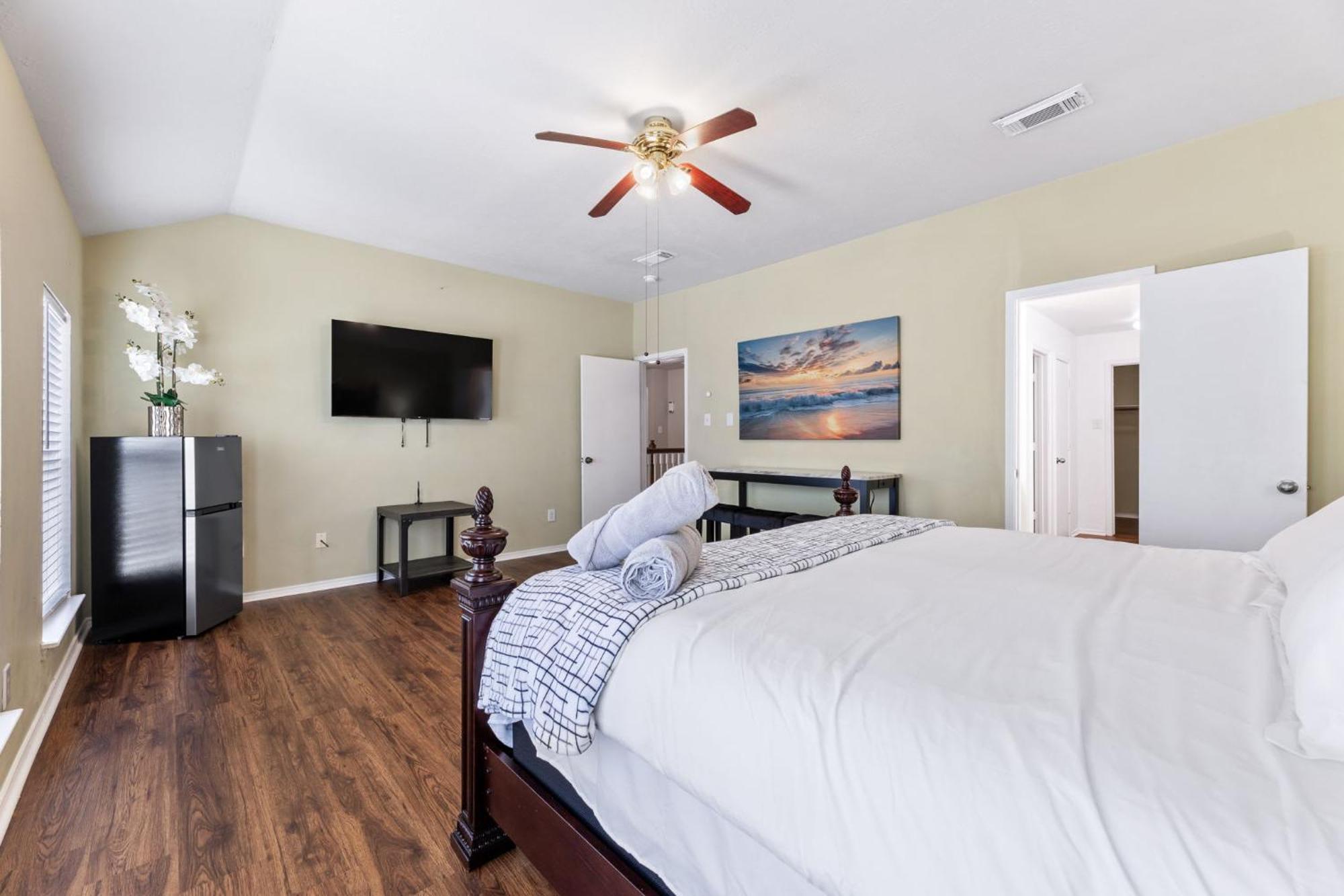 Brand New 4br 2ba With Hot Tub * Houston