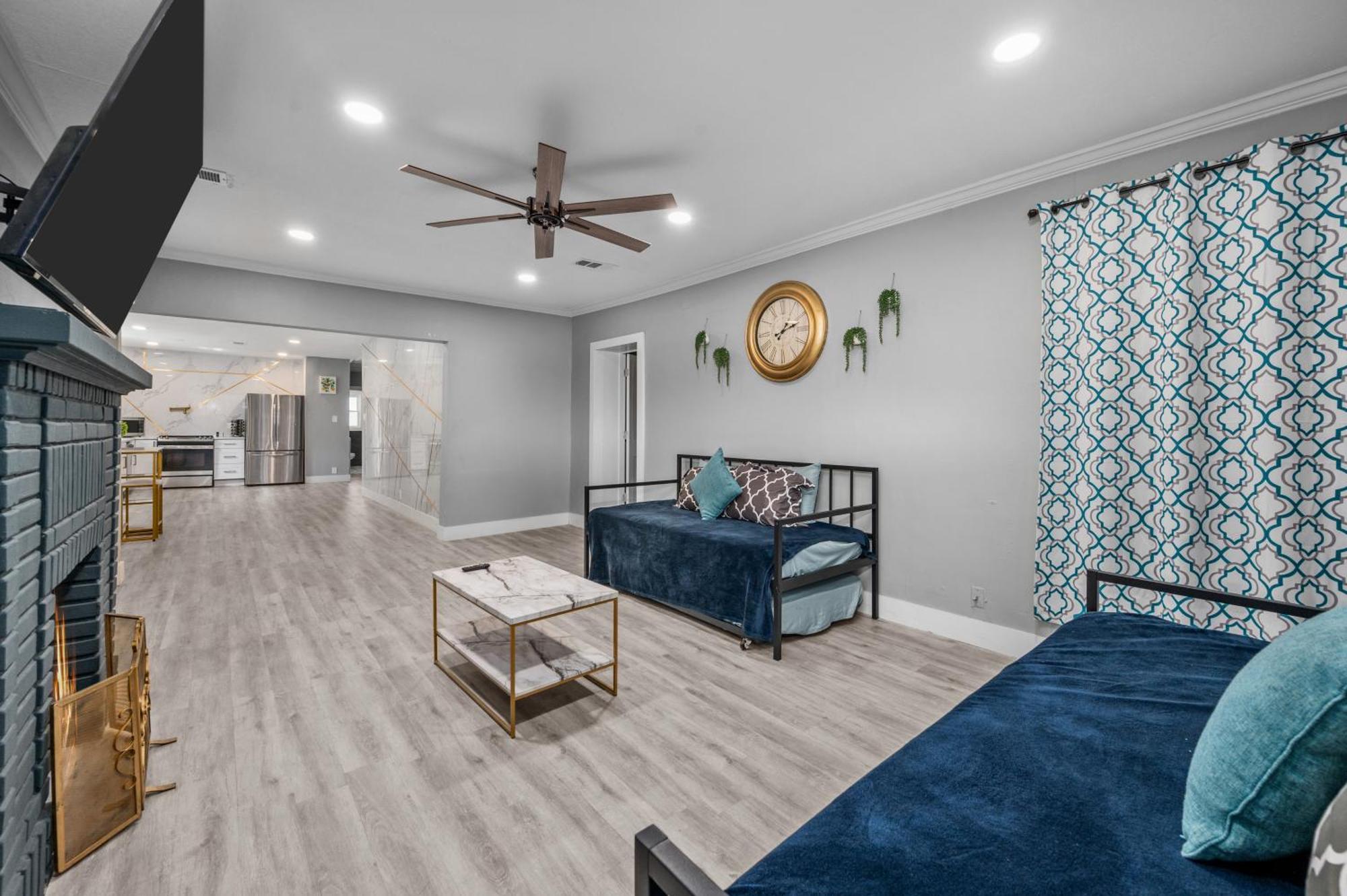 Modern & Spacious 3br Retreat On Prime Location