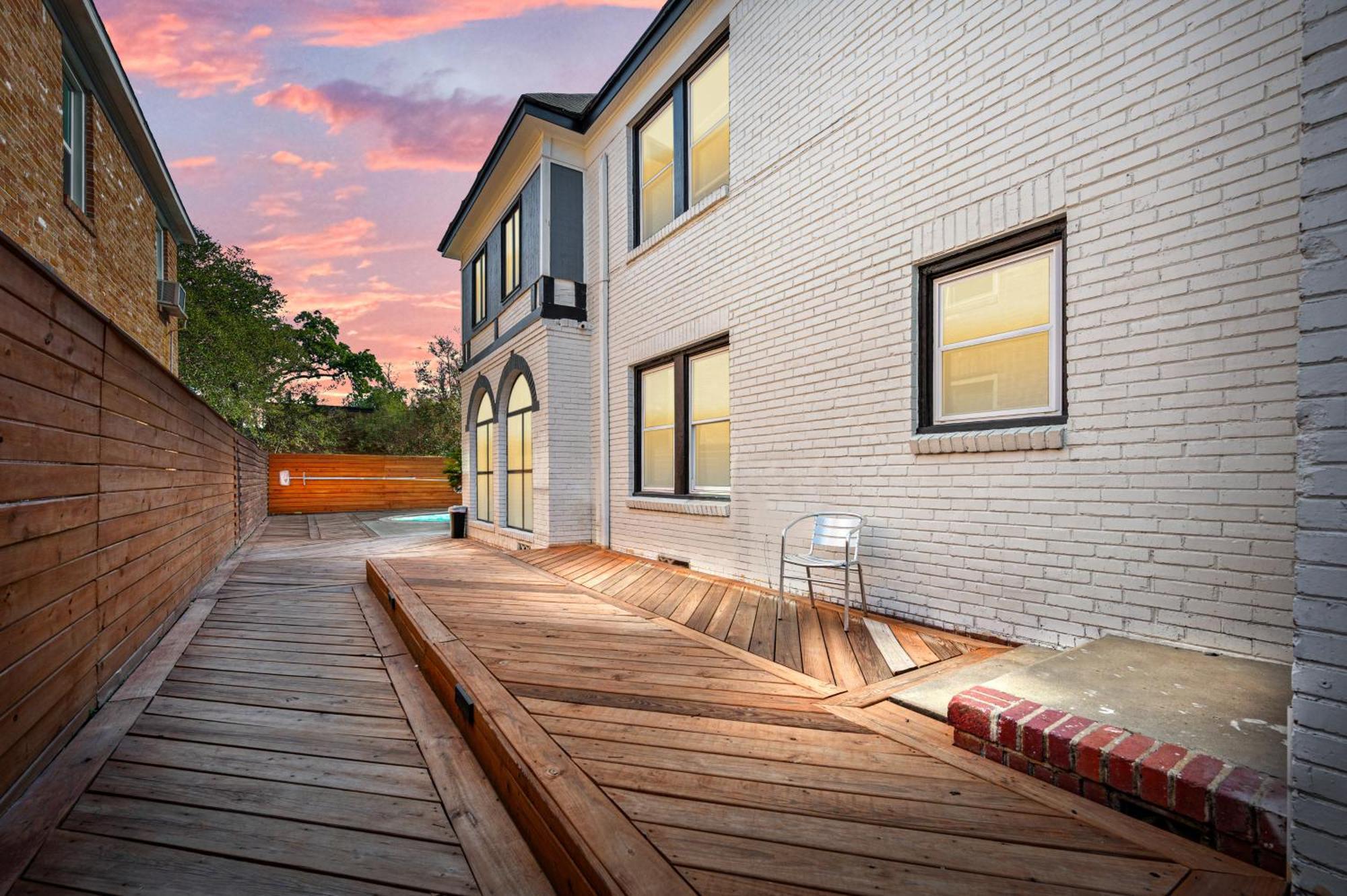 Apartment Modern & Spacious 3br Retreat On Prime Location Houston