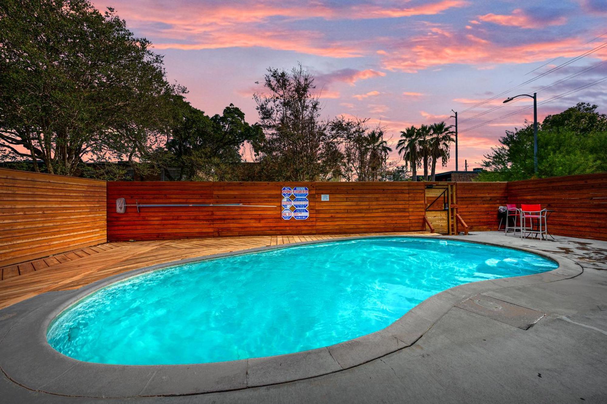 Modern & Spacious 3br Retreat On Prime Location * Houston