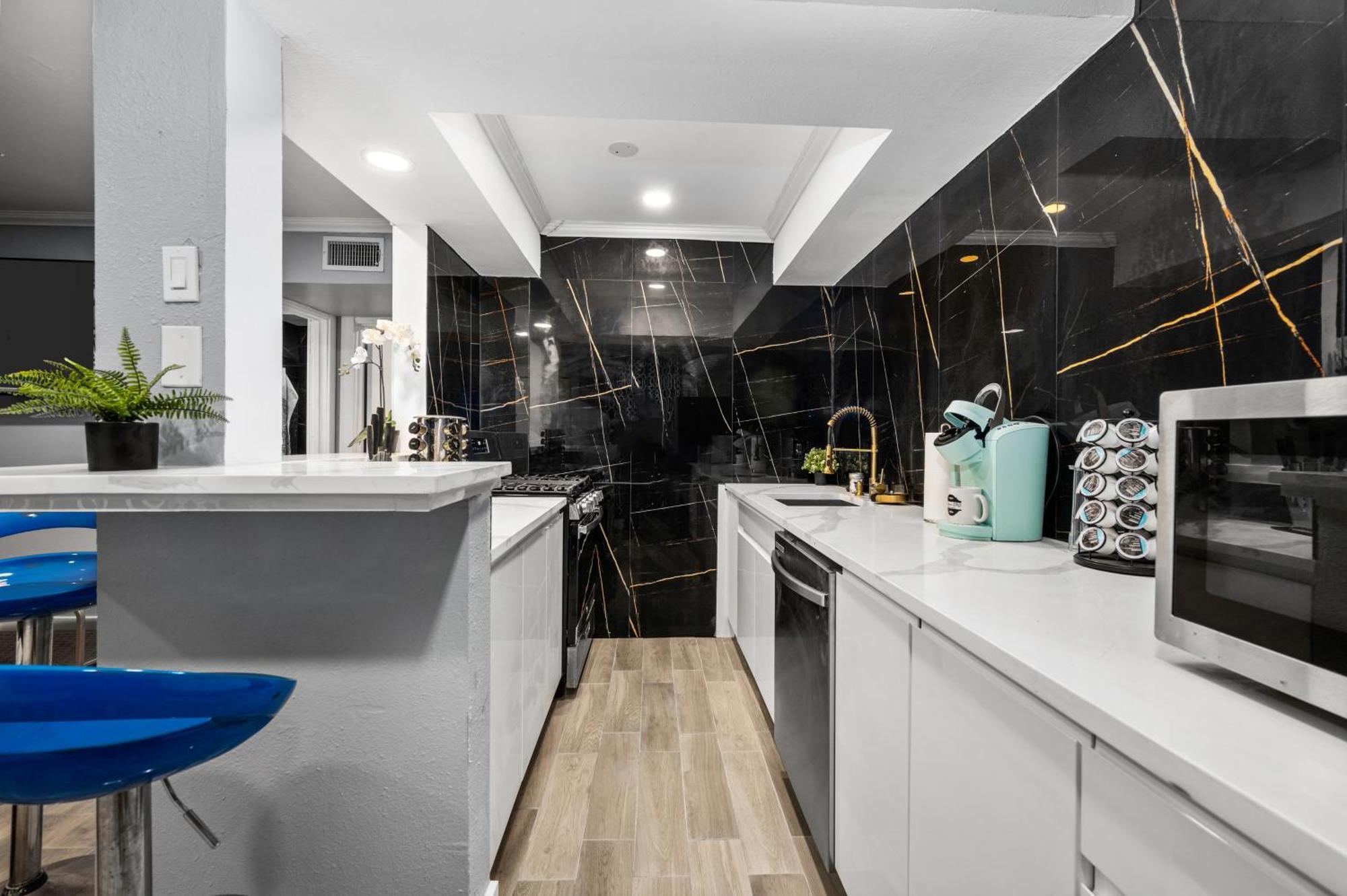 Apartment Bright & Airy Apt Close To Everything With Free Park Houston