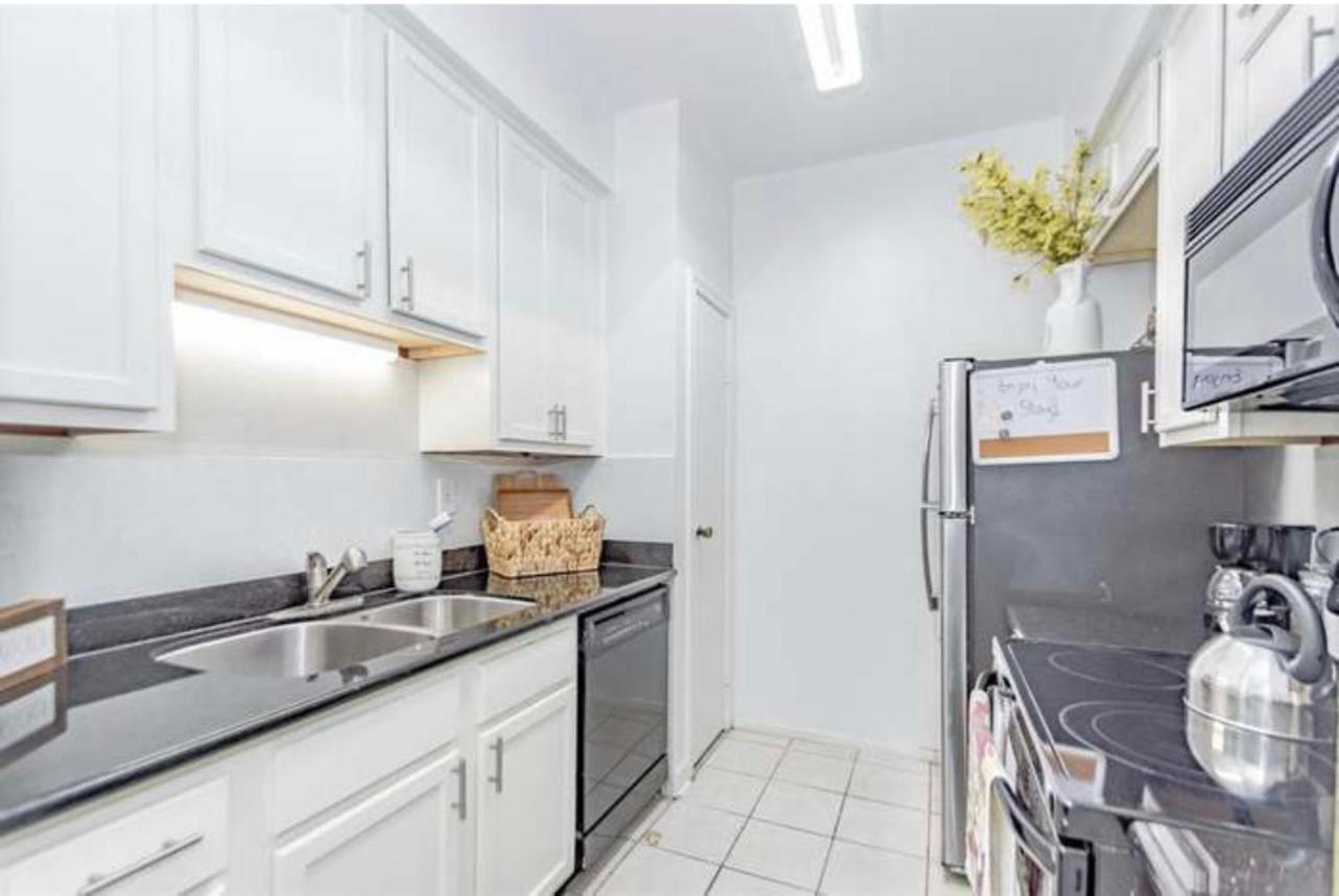 1 Bedroom Apt,medical Center, Bills Included *