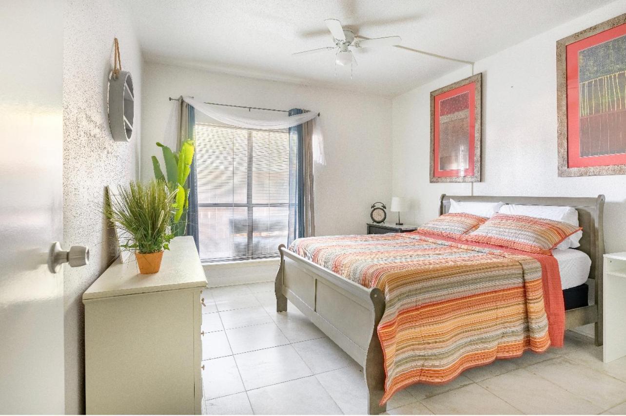 Apartment 1 Bedroom Apt,medical Center, Bills Included *