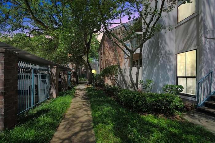 1 Bedroom Apt,medical Center, Bills Included