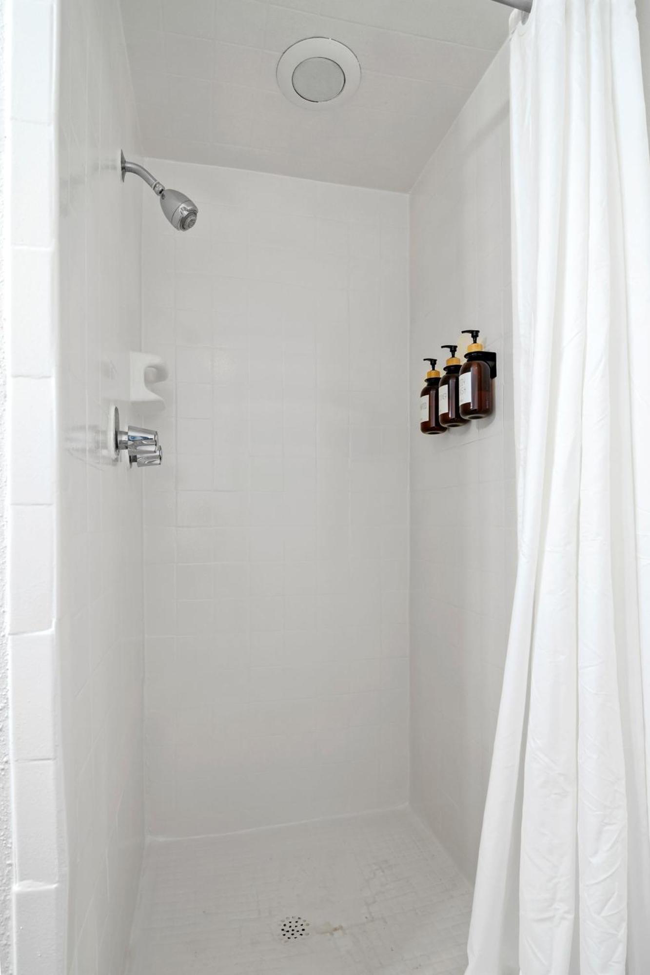 Apartment Contemporary 2br Near Downtown *