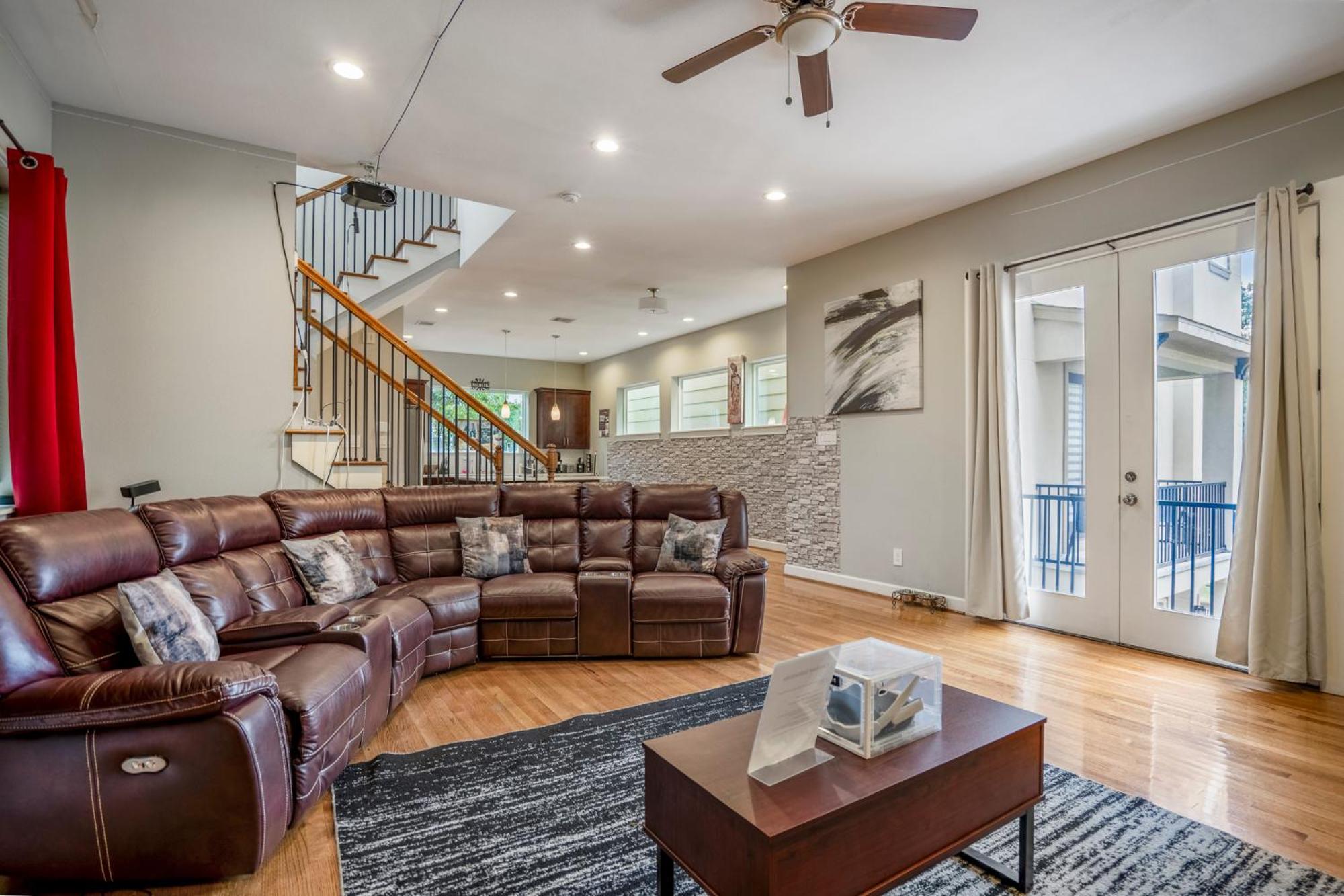 The Vibe 3bd X 4b I Downtown L Med Center I Nrg L Free Prking Houston