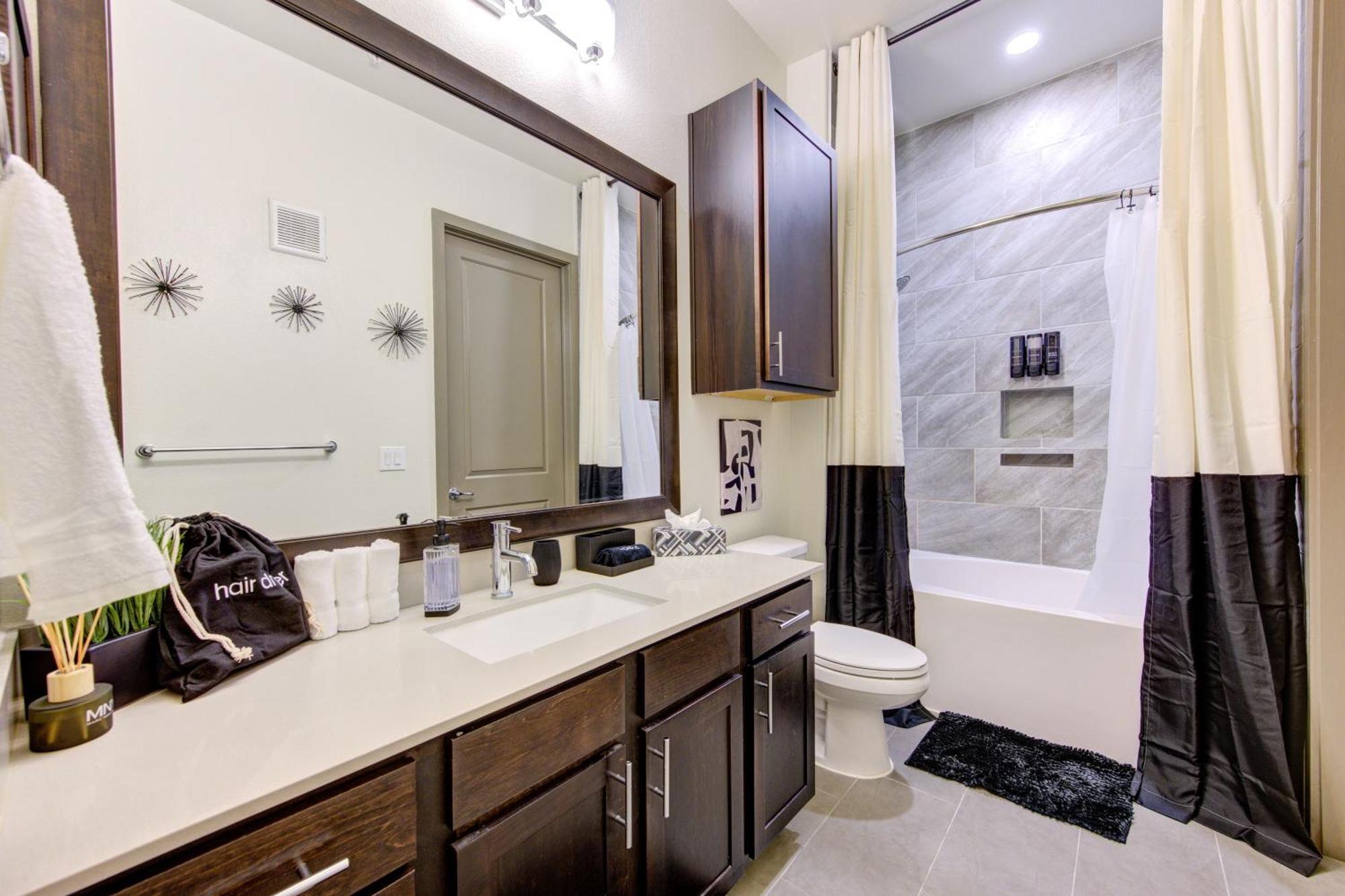Sleek Energy Corridor King Bed Houston