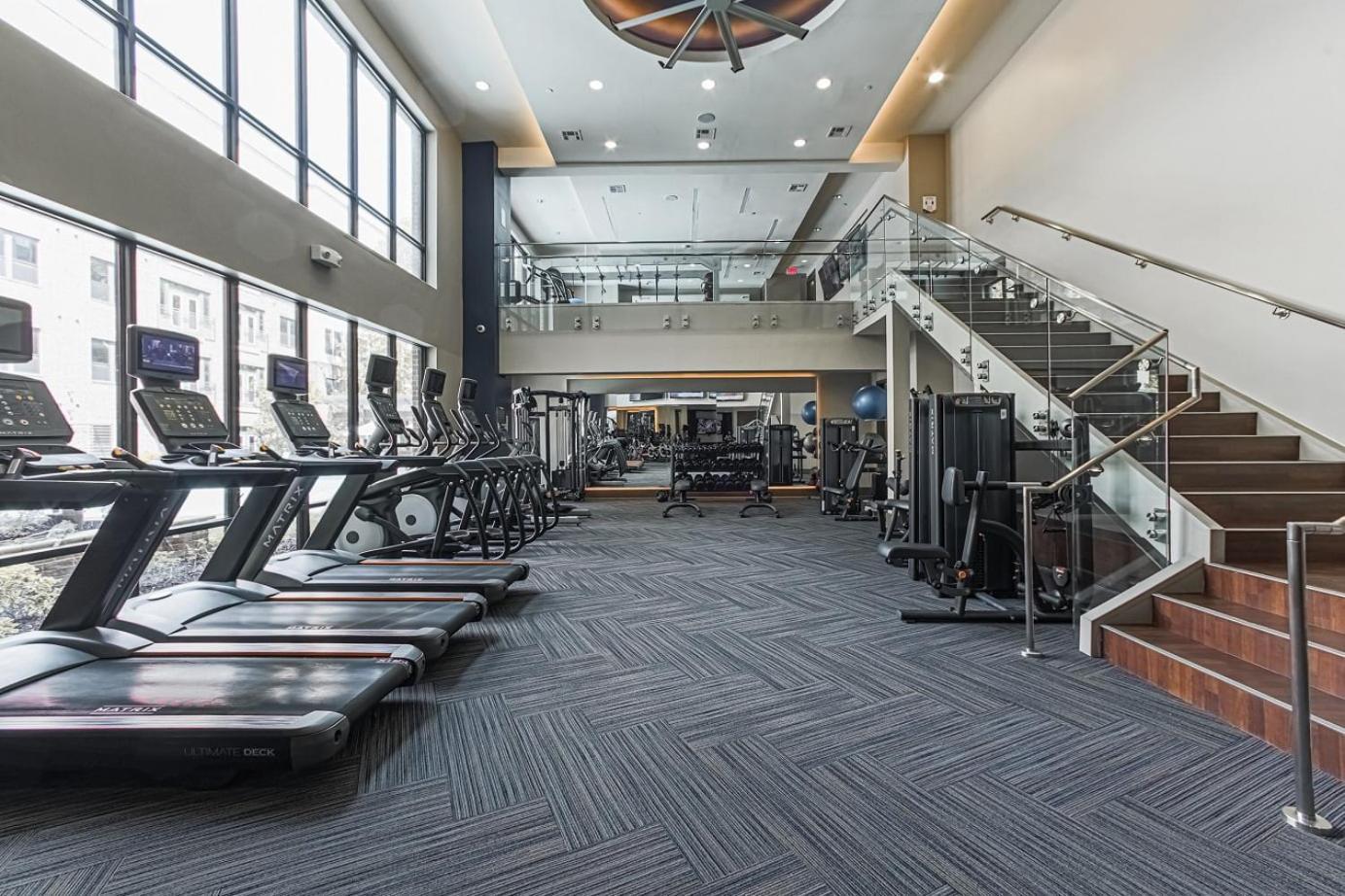 Sleek Energy Corridor King Bed Houston