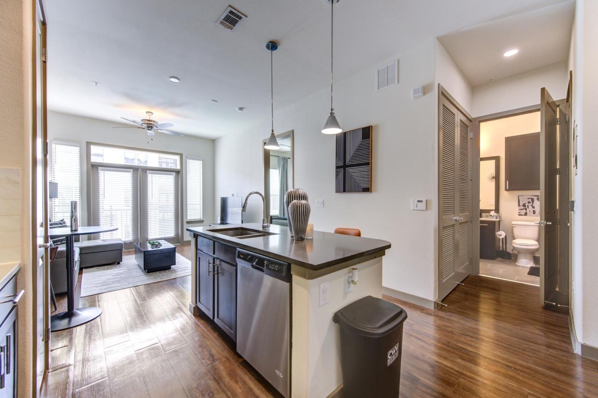 Sleek Energy Corridor King Bed Apartment