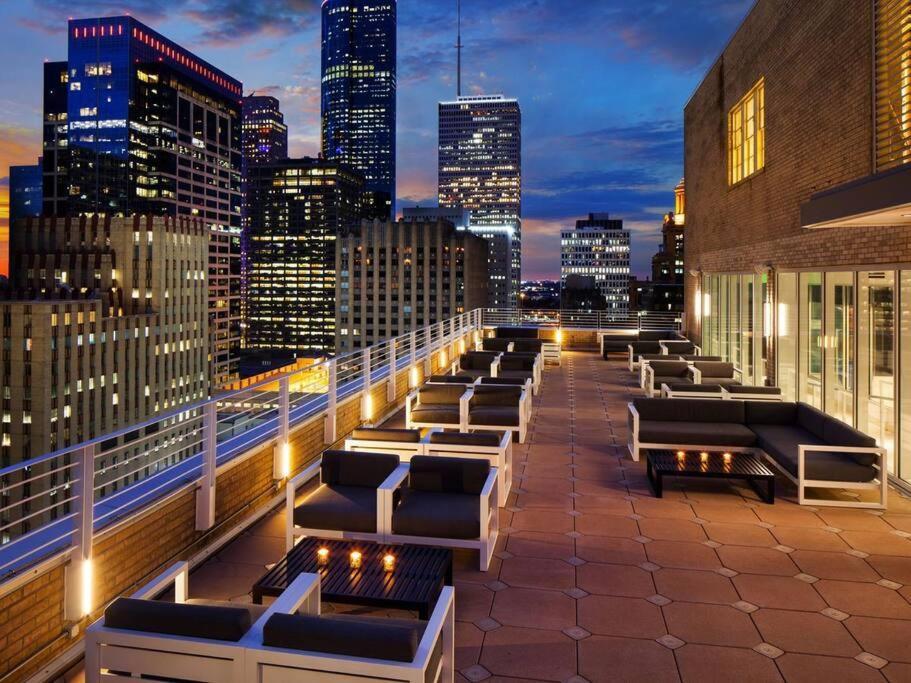 1 Bedroom 1 Ba Luxury - Museum District & Downtown Htx