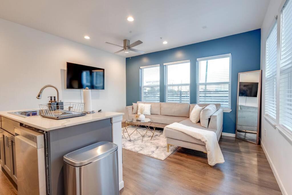 1 Bedroom 1 Ba Luxury - Museum District & Downtown Htx Apartment
