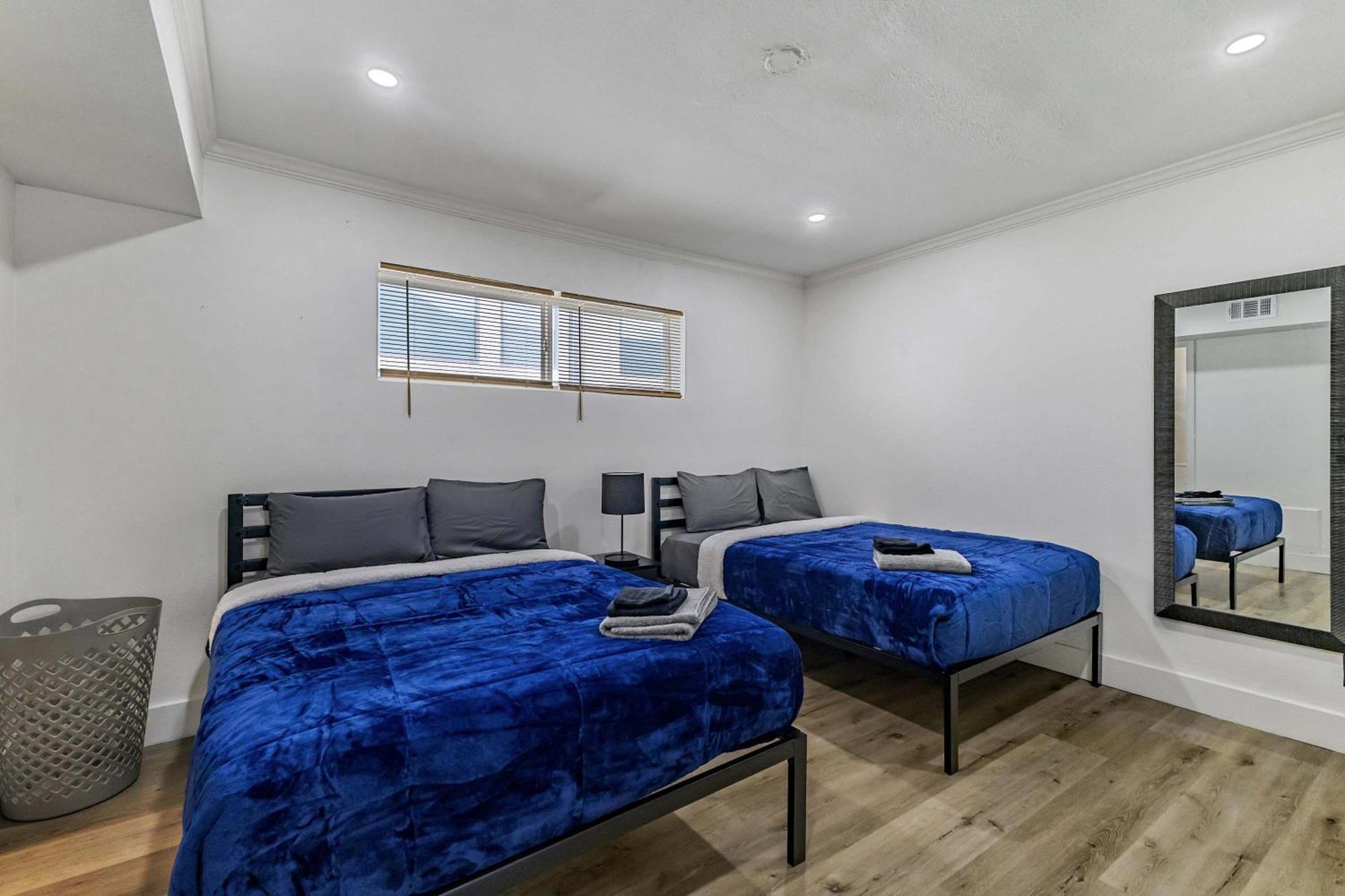 Apartment Montrose Living Prime Location Comfortable Beds *
