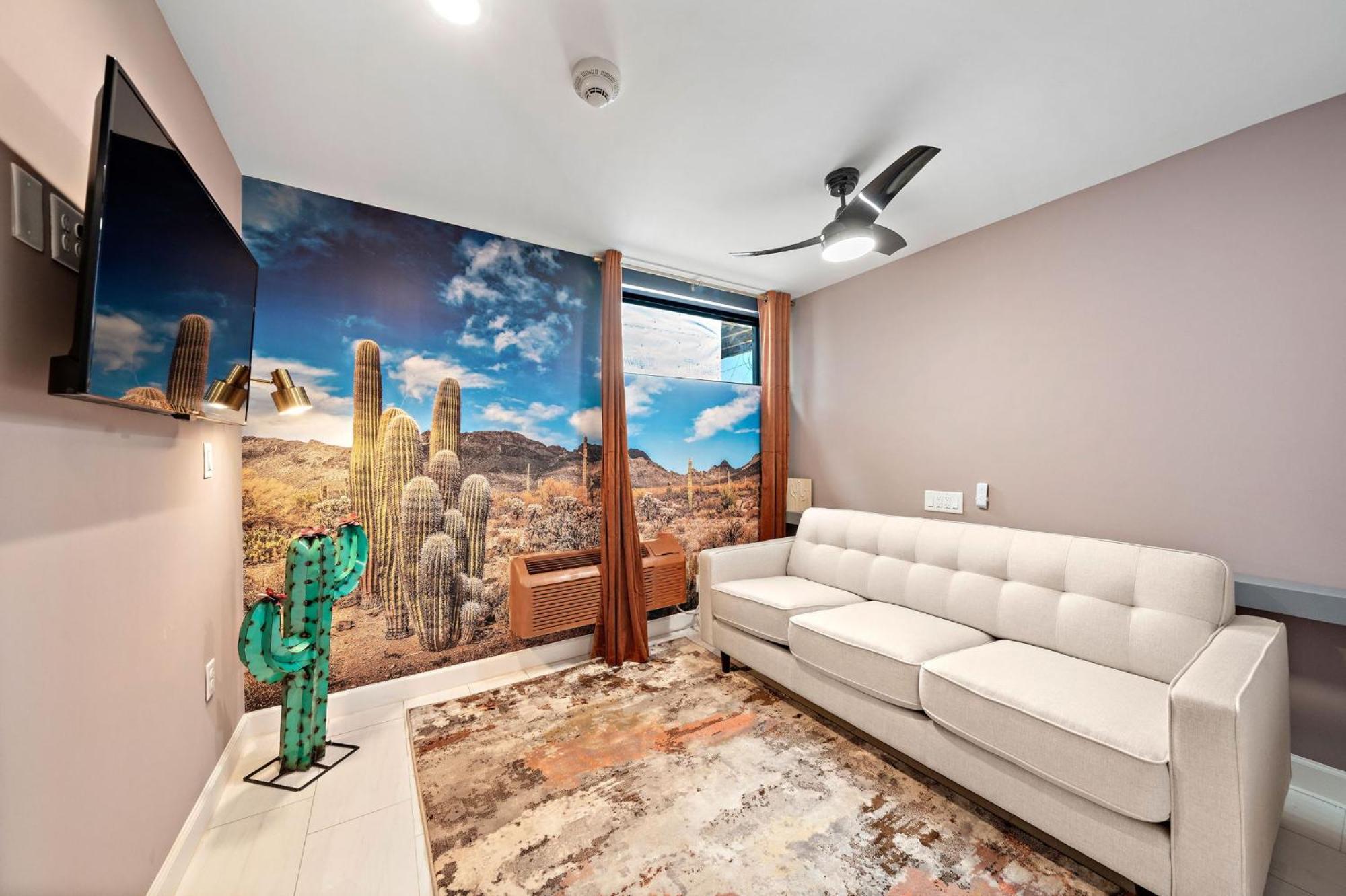 Hotel Wanderstay Boutique 4*