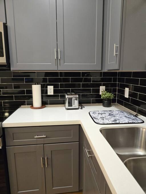 The Malmedy Is At A Location 3br Sleeps 10 * Houston