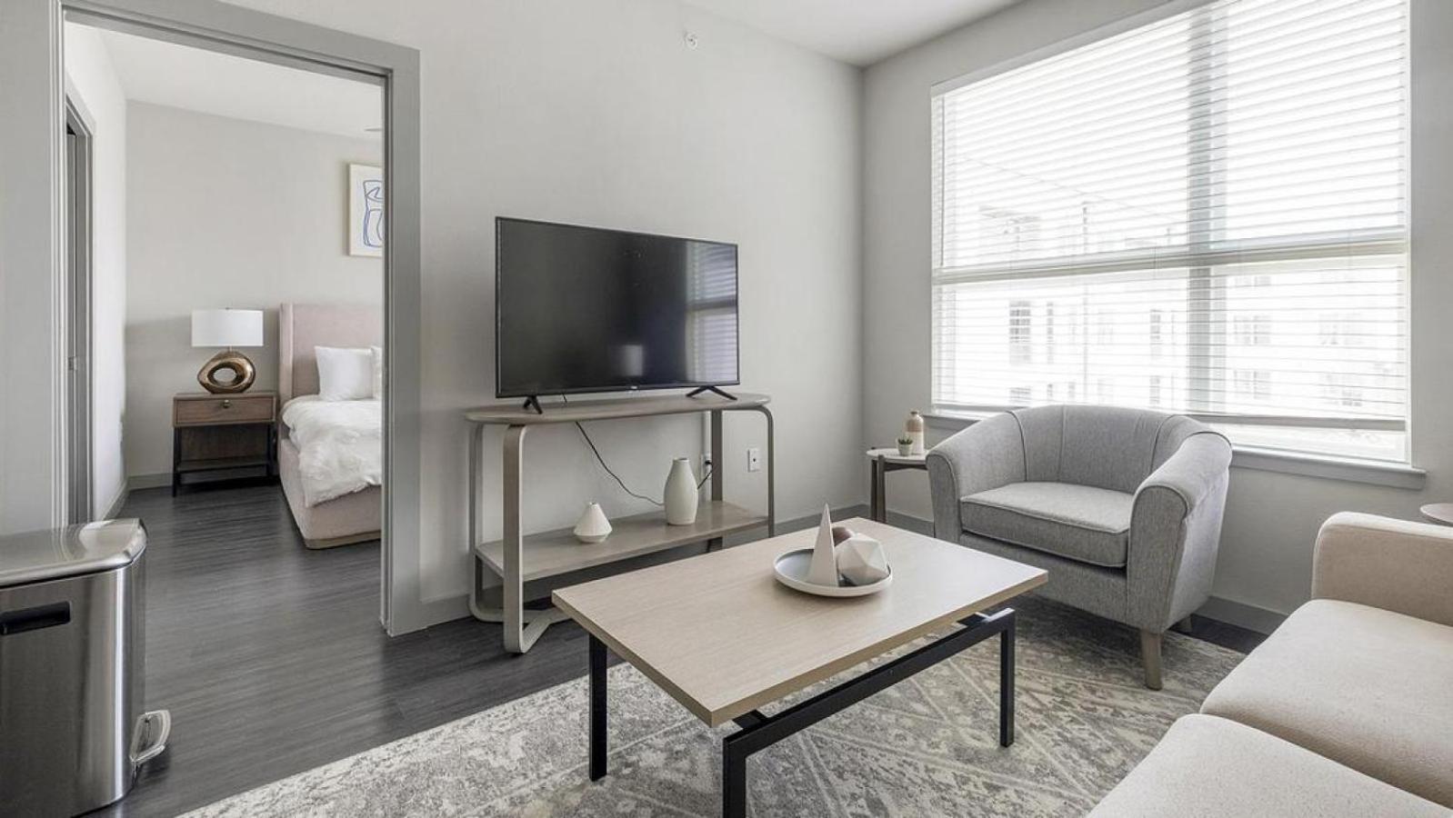 Apartment Landing At The Standard In The Heights - 1 Bedroom In Northside Houston