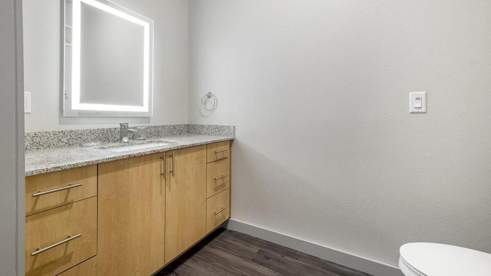 Apartment Landing At The Standard In The Heights - 1 Bedroom In Northside *