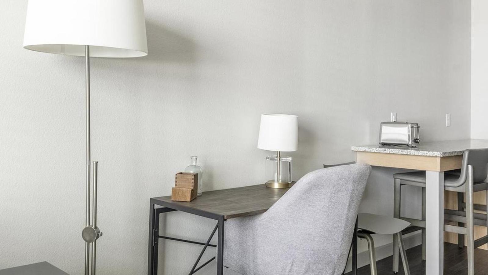 Landing At The Standard In The Heights - 1 Bedroom In Northside Apartment *