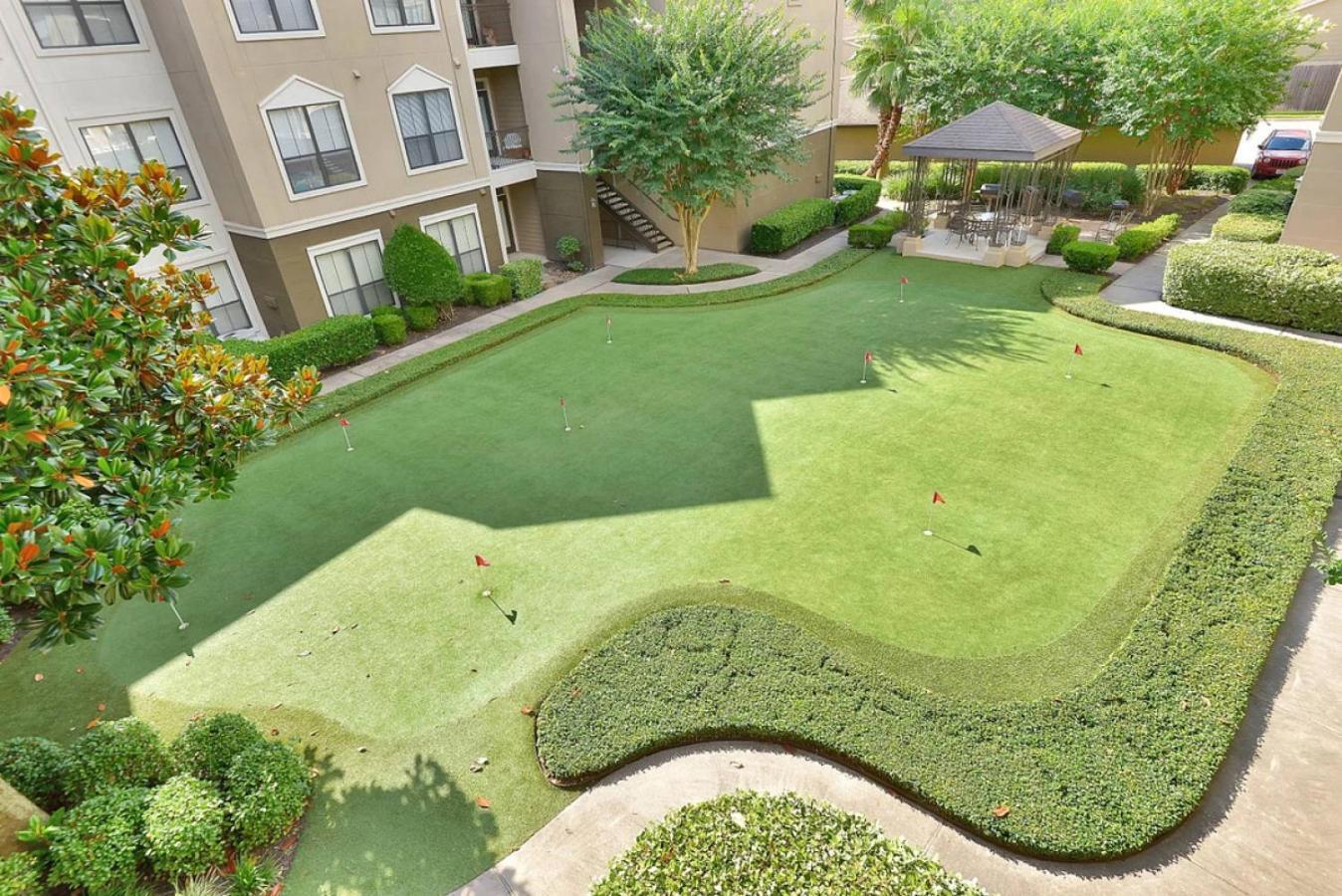 Apartment Landing At The Milano - 1 Bedroom In Briar Forest *