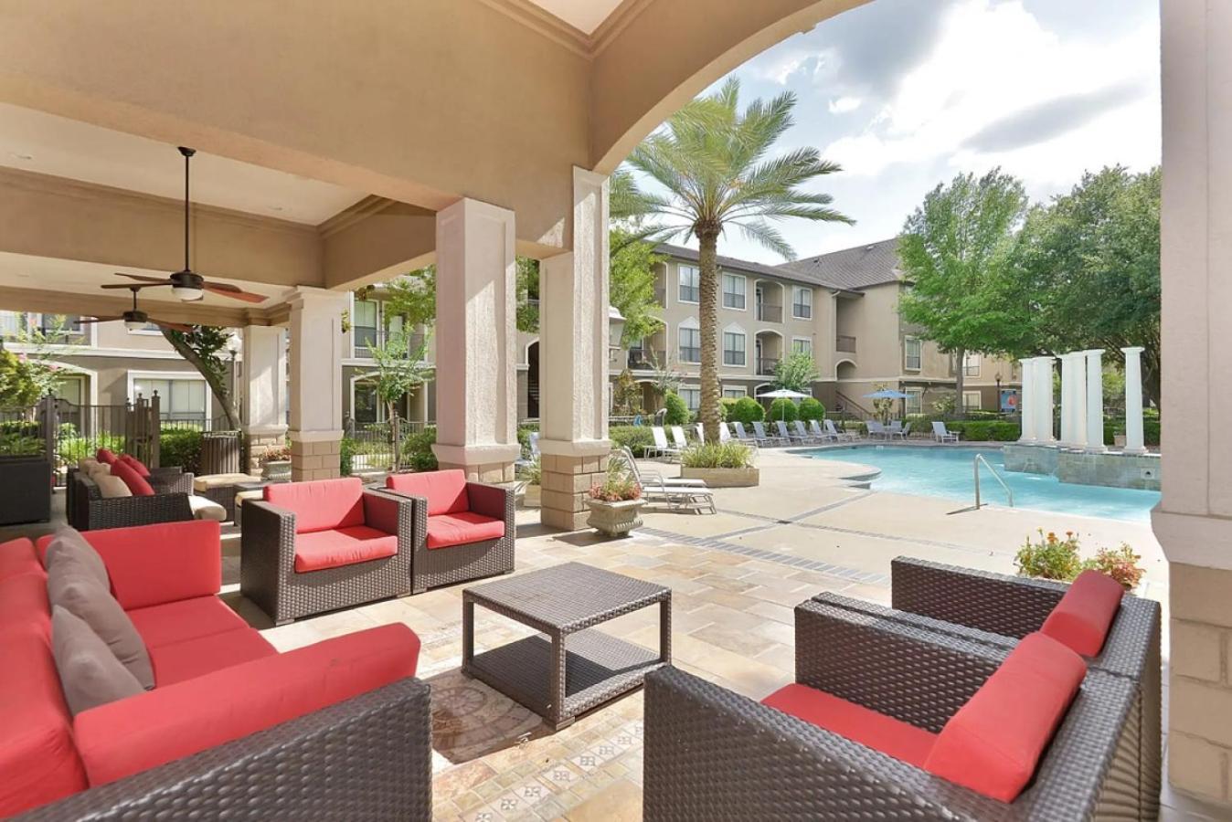 Landing At The Milano - 1 Bedroom In Briar Forest * Houston