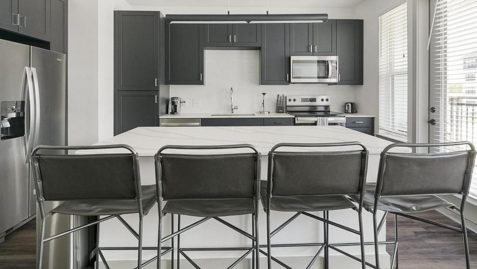 Landing At The Standard On The River - 2 Bedrooms In Northside *