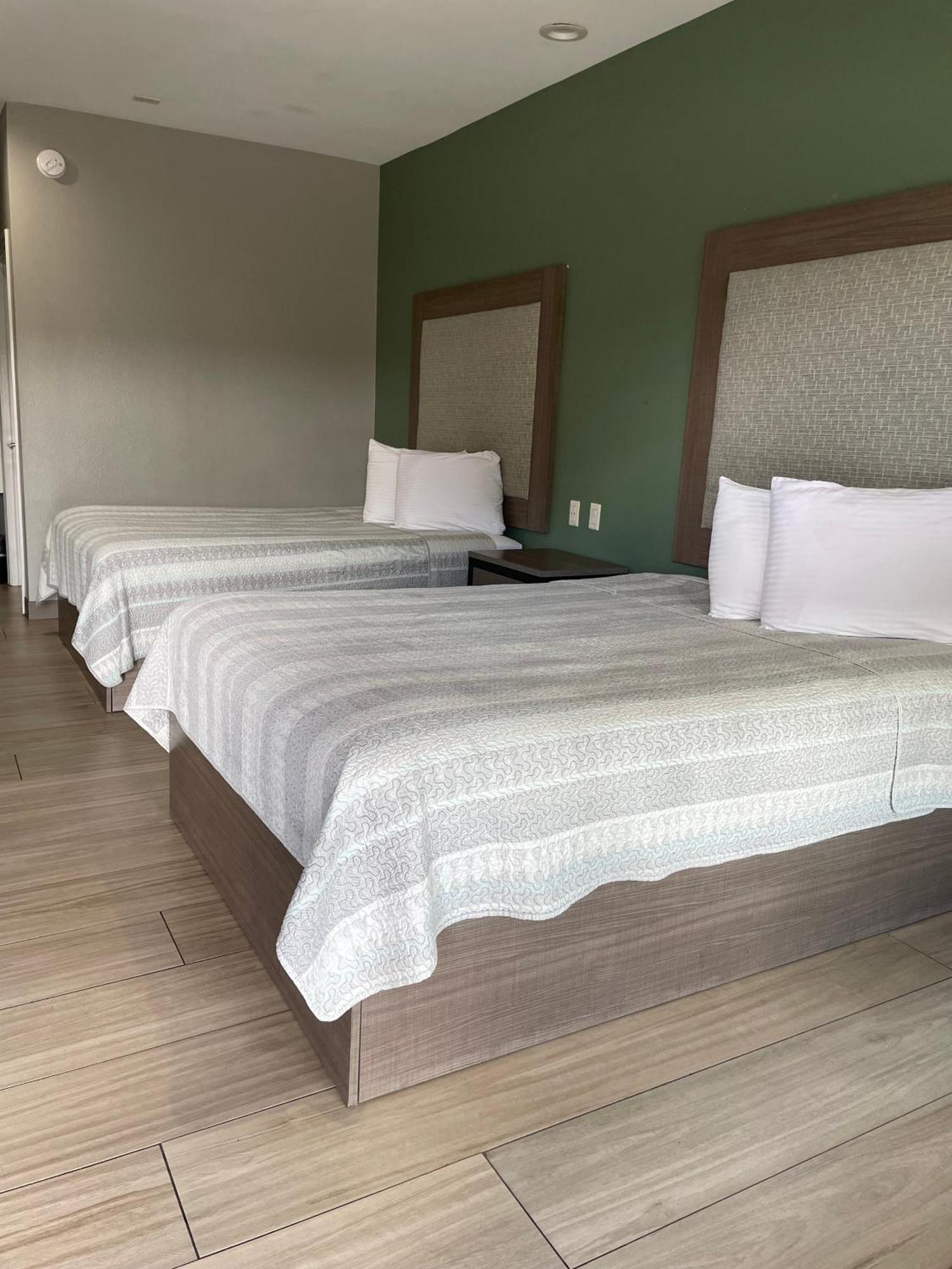Express - Richey 4*