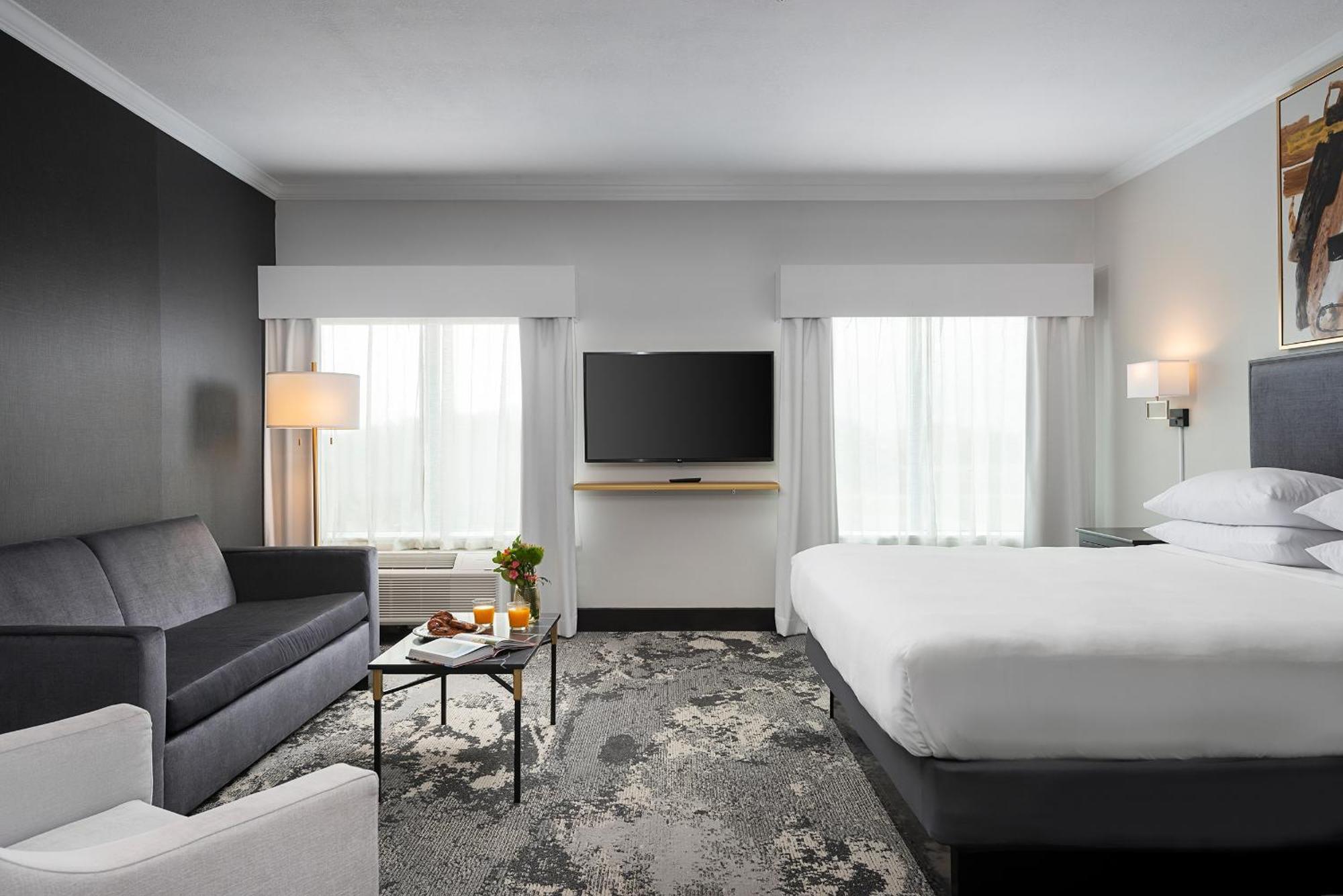 Champions Club And Hotel, Houston Westchase Hotel 4*