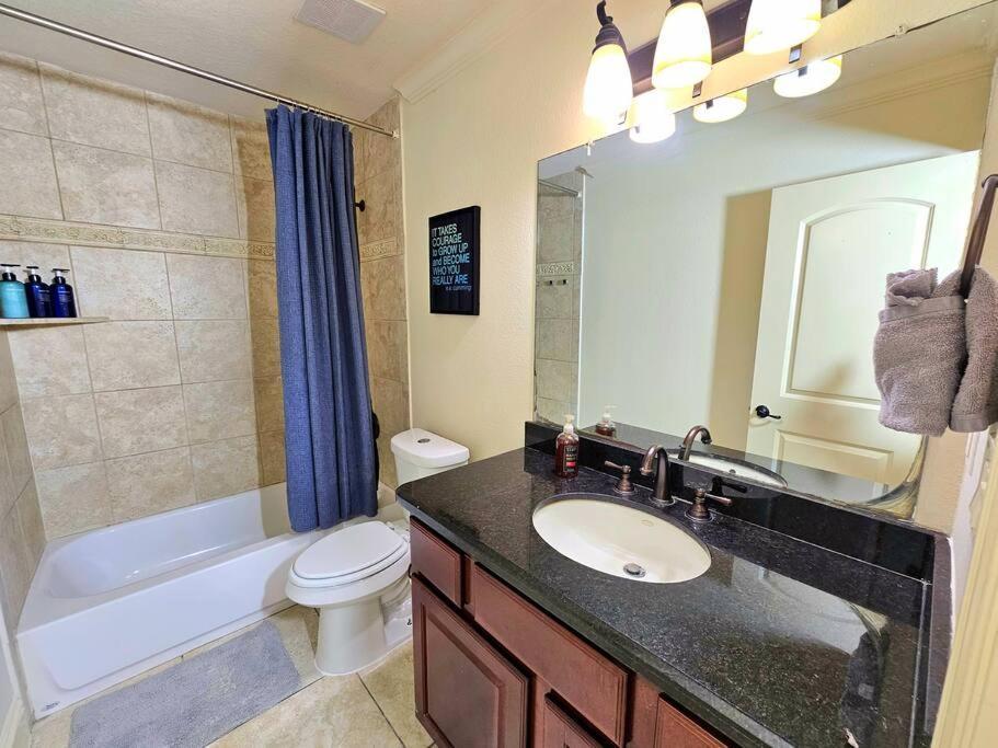 Sleeps 8 Zen Galleria Retreat King Bed Patio 3 Br Apartment Houston