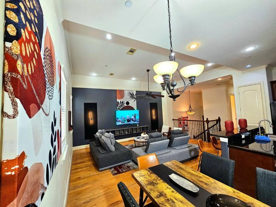 Apartment Sleeps 8 Zen Galleria Retreat King Bed Patio 3 Br Houston